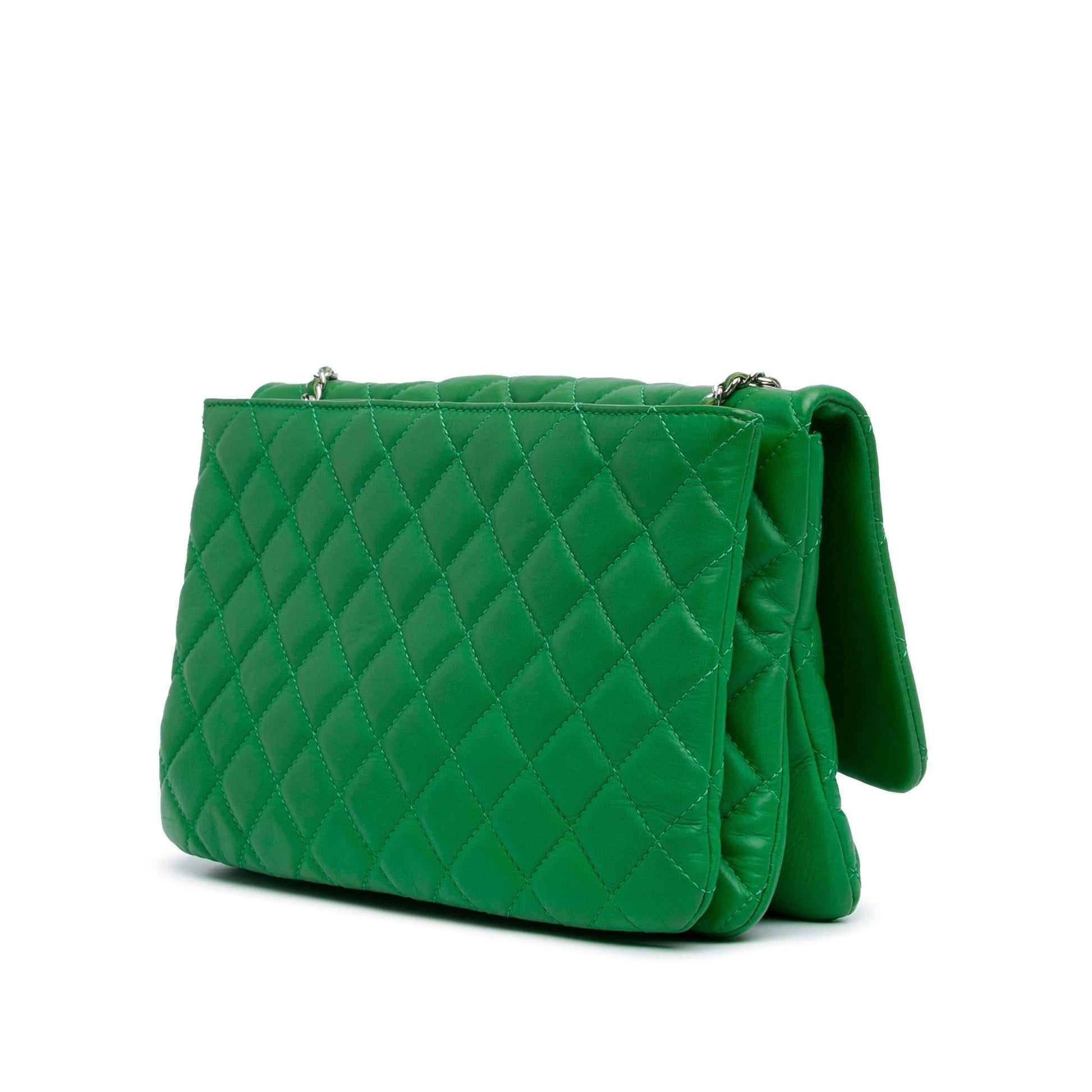 Chanel Quilted Lambskin Double Compartment Flap SHG-ylKzpw Handbag