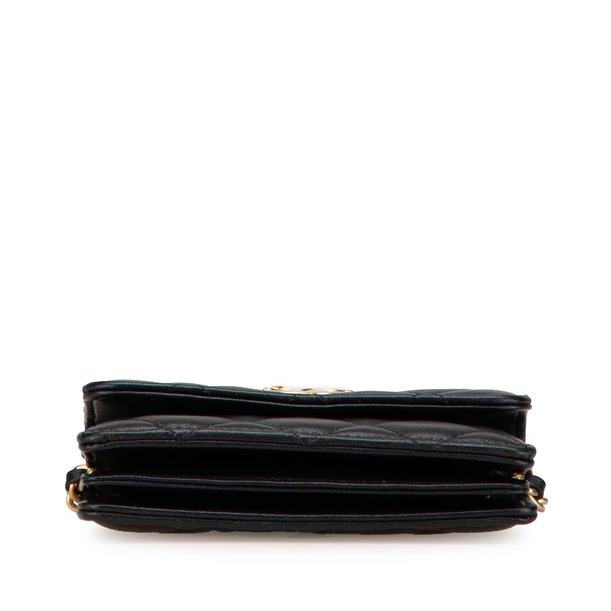 Chanel Quilted Lambskin Pearl Crown On Clutch Bag
