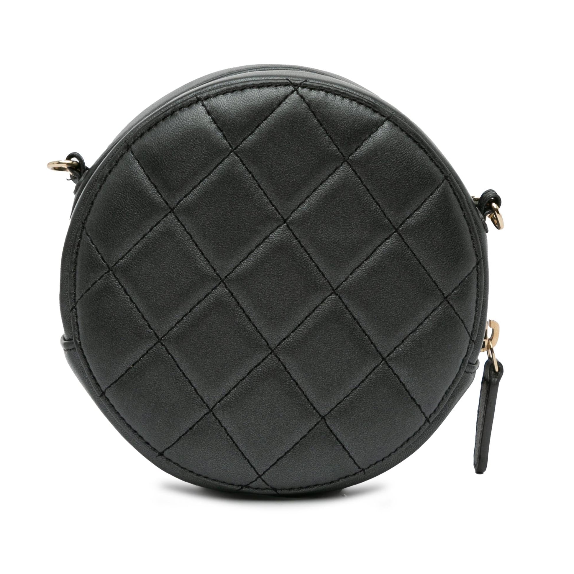 Chanel Quilted Lambskin Round Pearl SHG-UUBB1G Clutch Bag