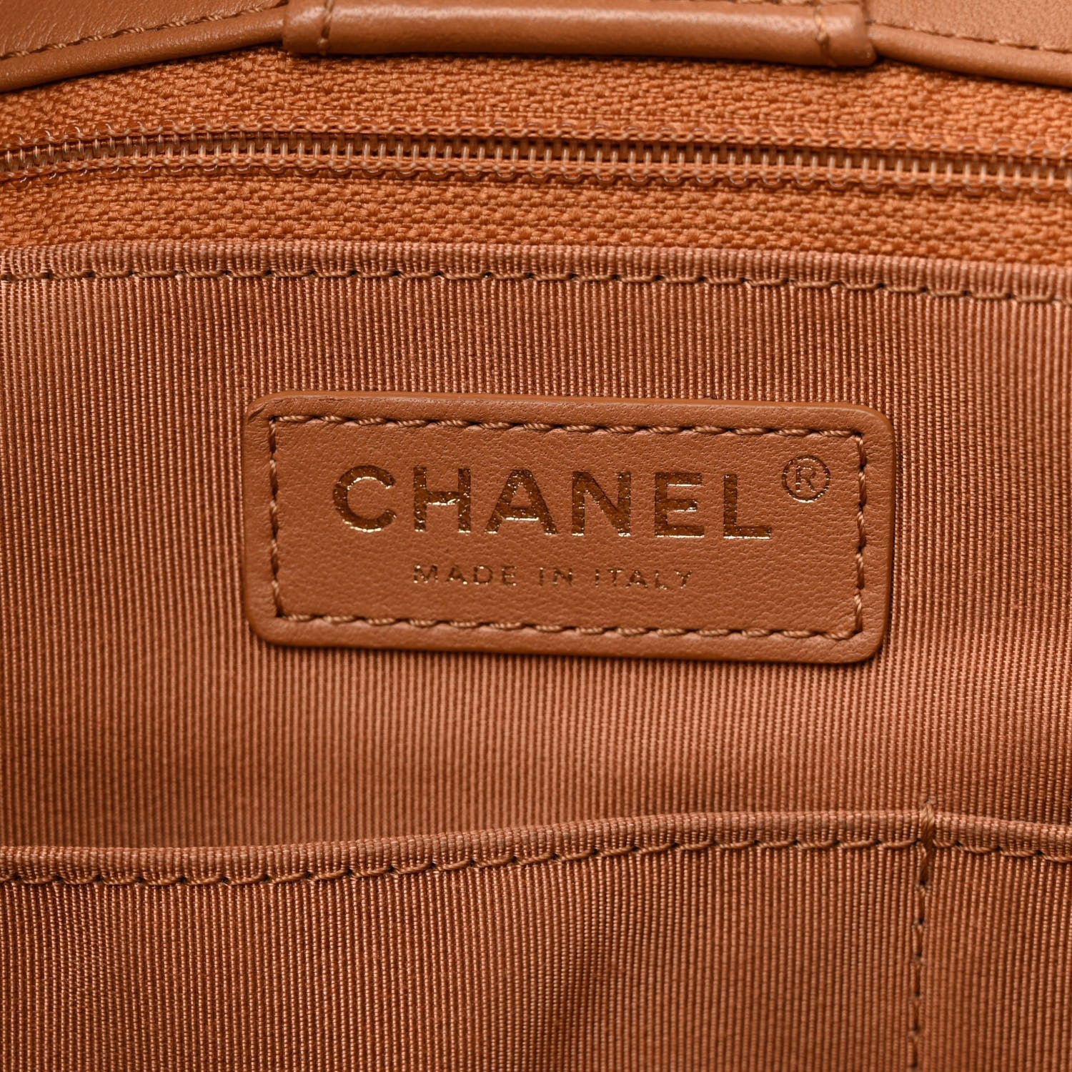 Chanel QUILTED LAMBSKIN CC BUCKET Lock Leather Jewelry