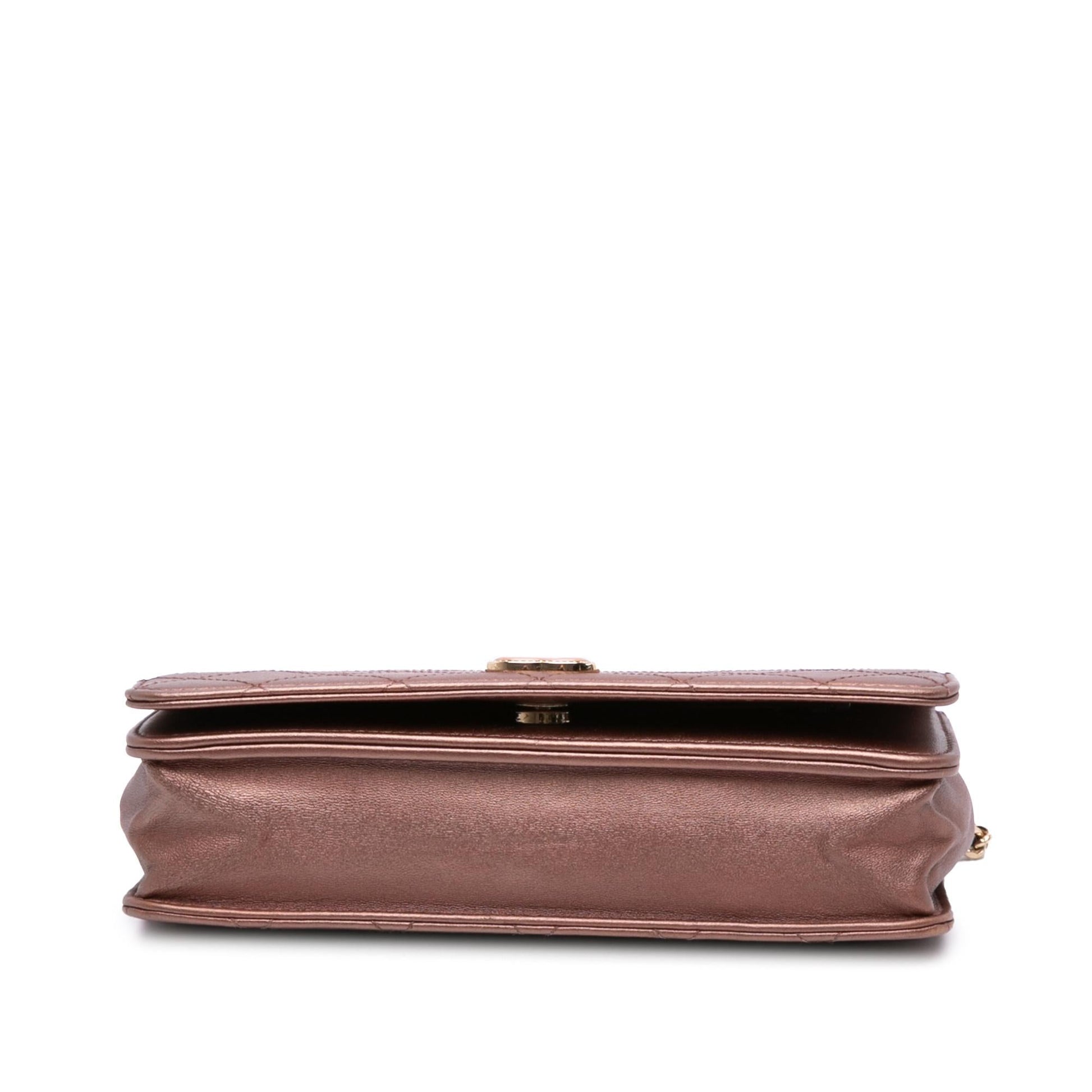 Chanel Quilted ain Wallet Case