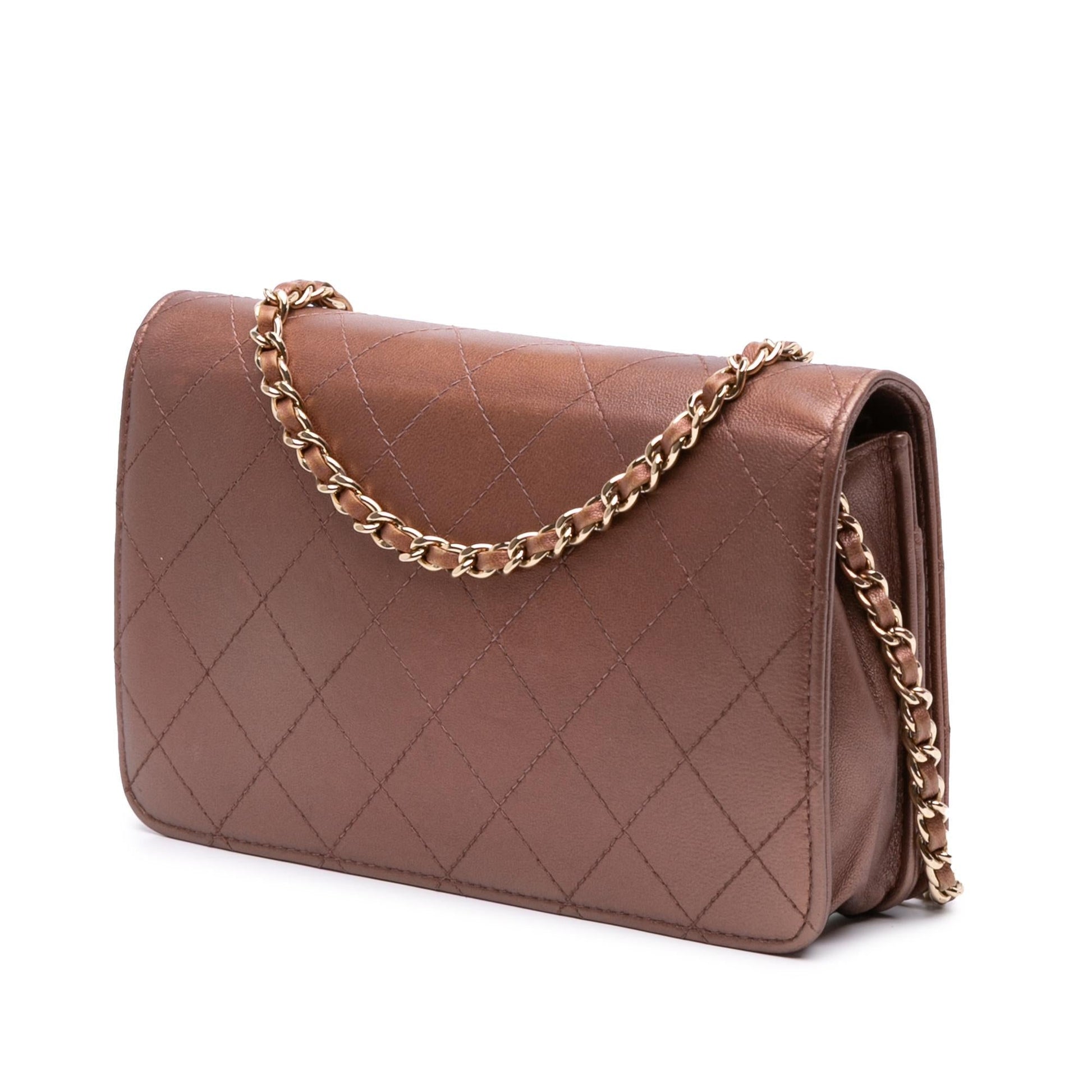 Chanel Quilted ain Wallet Case