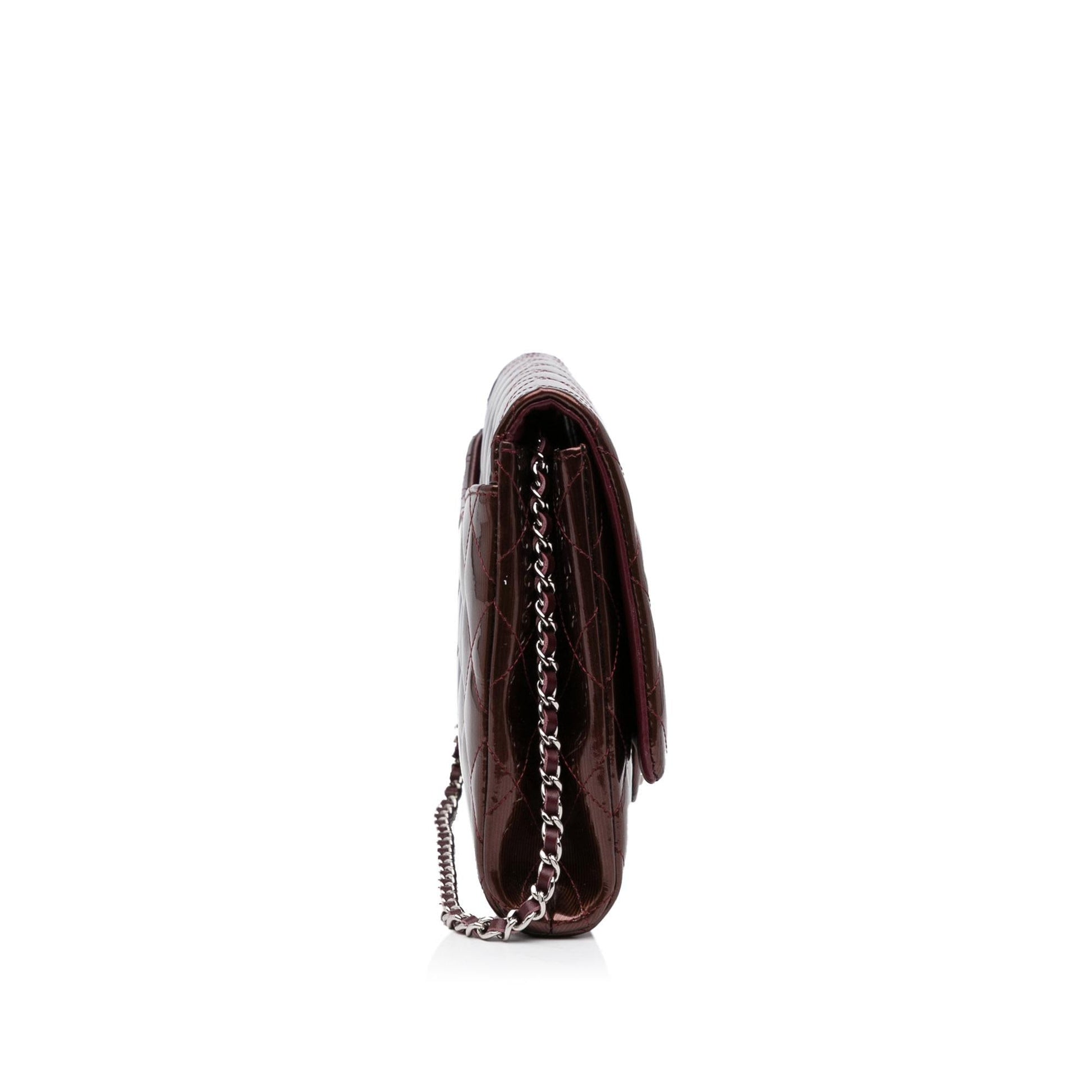 Chanel Quilted Patent SHG-J73nHn Clutch Bag