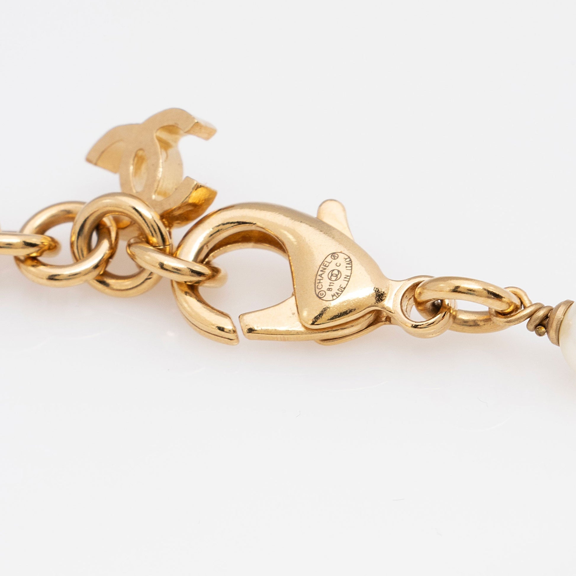 Chanel Resin Amber CC Long Chain Necklace (SHF-rroBVN)