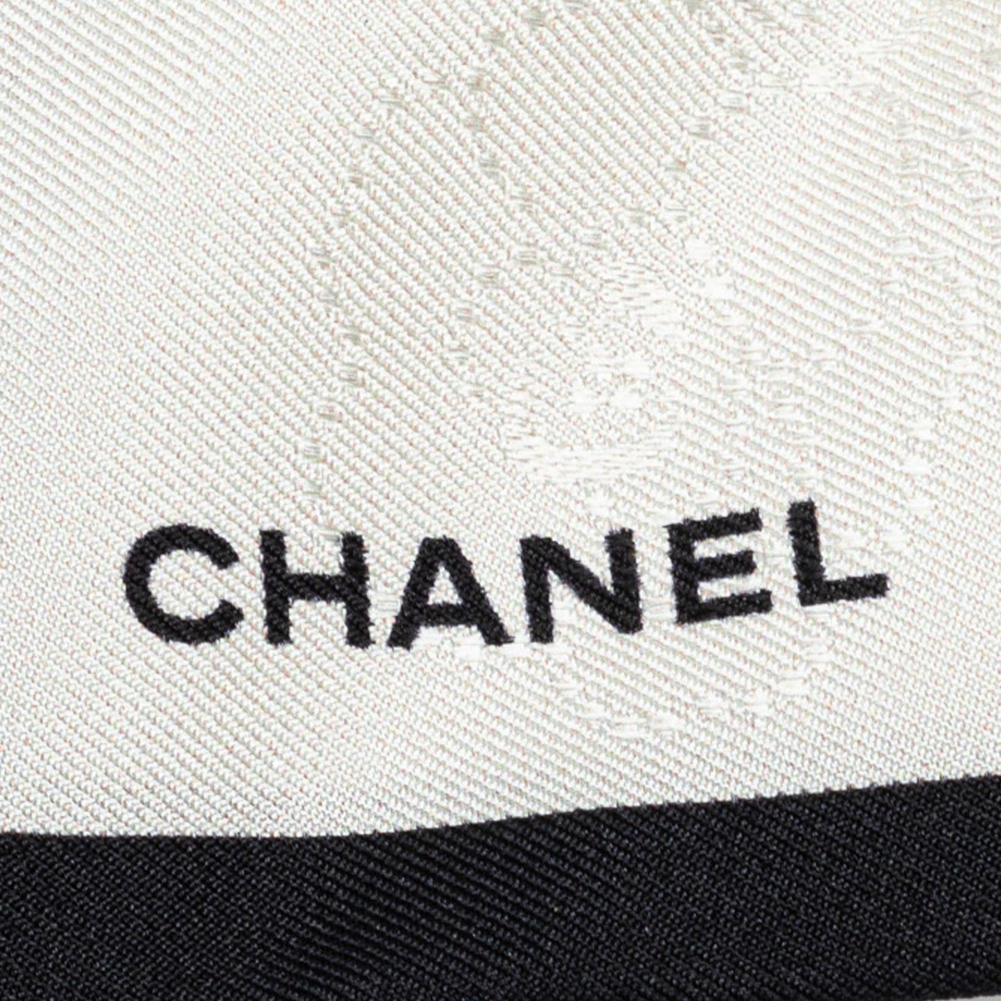Chanel Silk CC Bow Scrunchie SHG-AINwNO Handbag