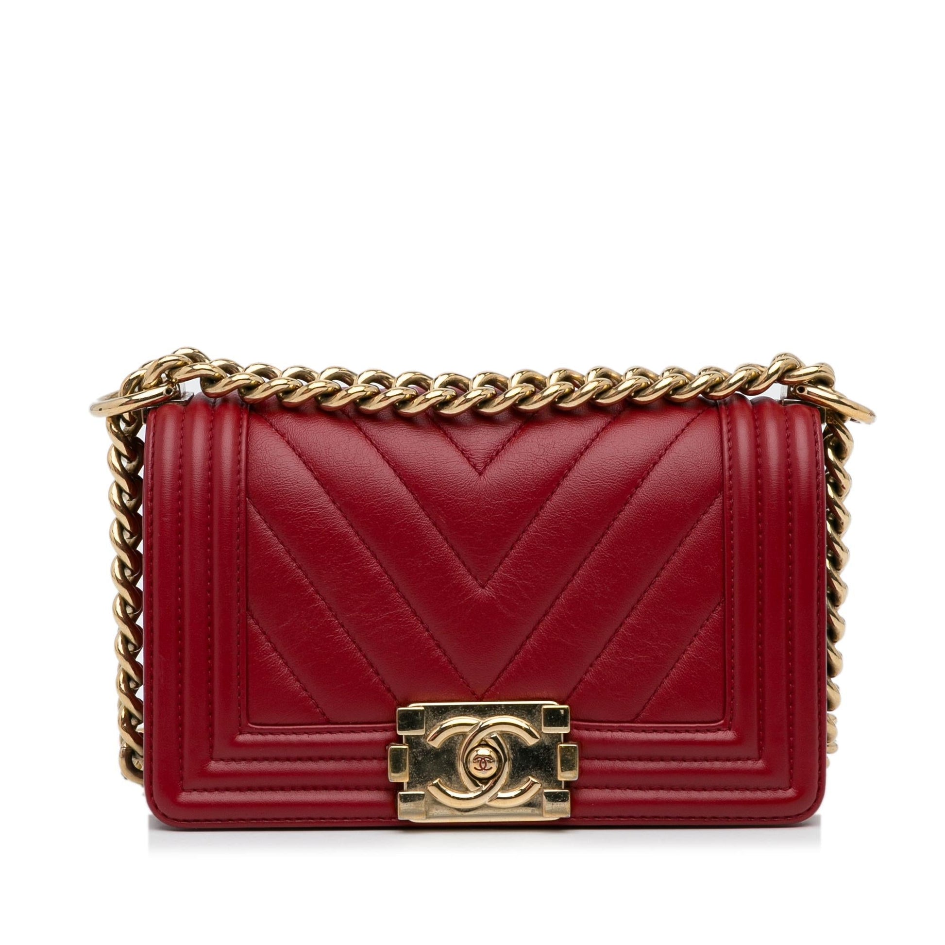 Chanel Calfskin Chevron Boy Flap SHG-ZrUBHf Small Handbag