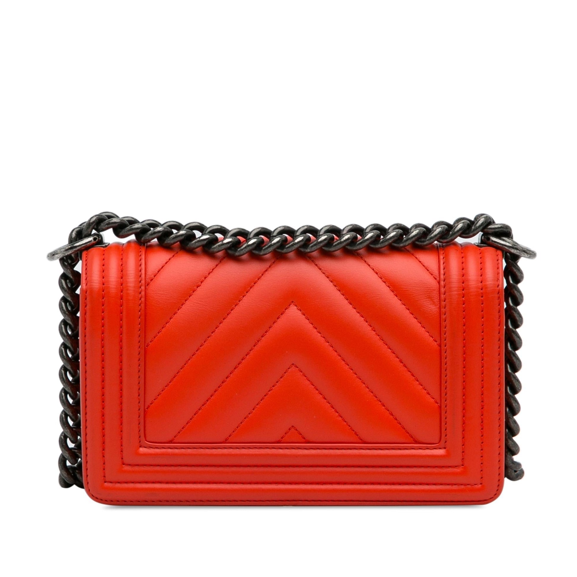 Chanel Small Chevron Boy Flap Bag (SHG-i5iuzh)