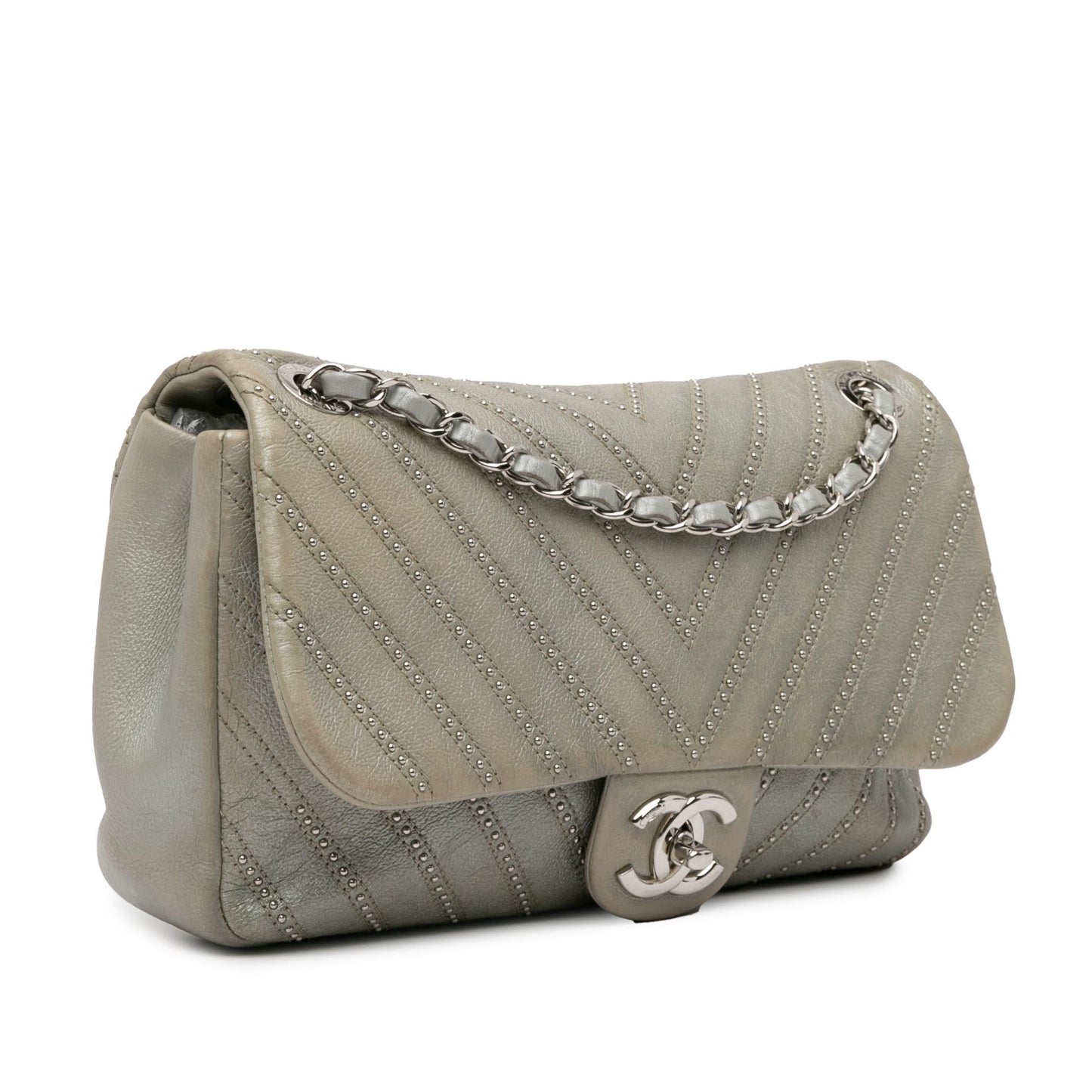 Chanel Small Chevron Calfskin Stud Wars Flap (Shg-L15Tvk) Bag