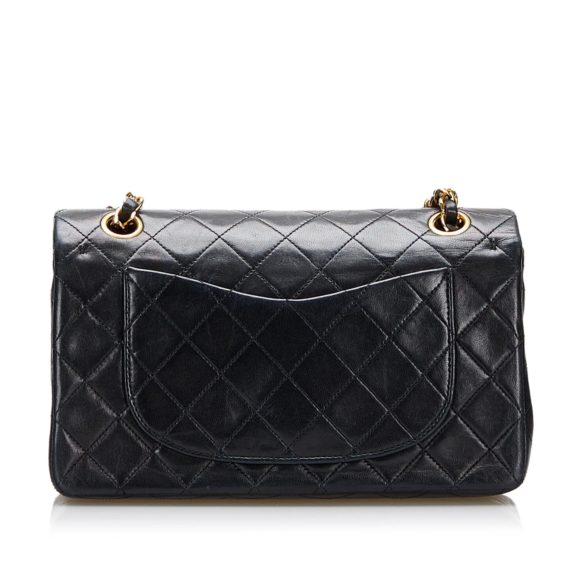 Chanel Classic Lambskin Double Flap SHG-JyubY0 Small Shoulder Bag