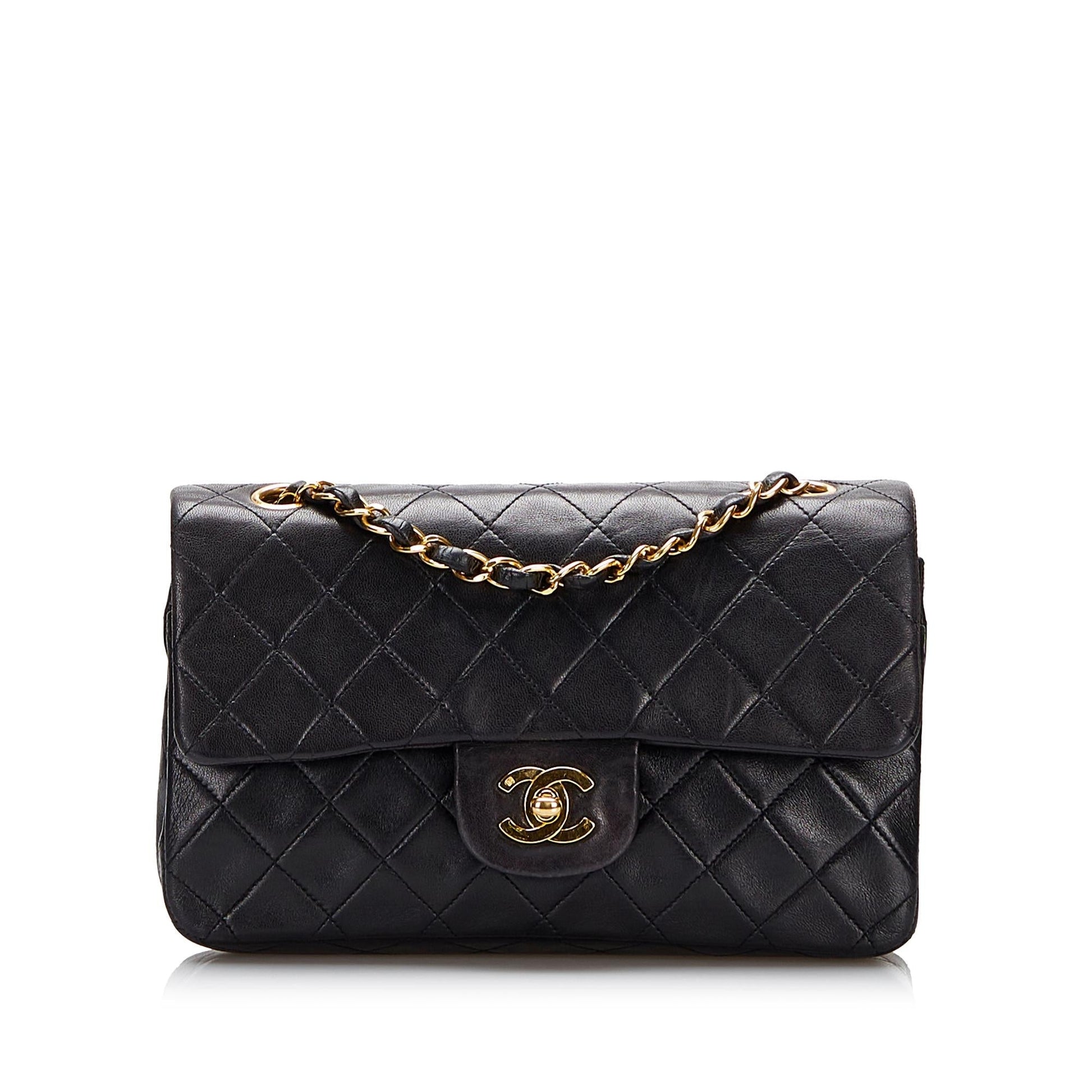 Chanel Classic Lambskin Double Flap SHG-gUWVwm Small Handbag