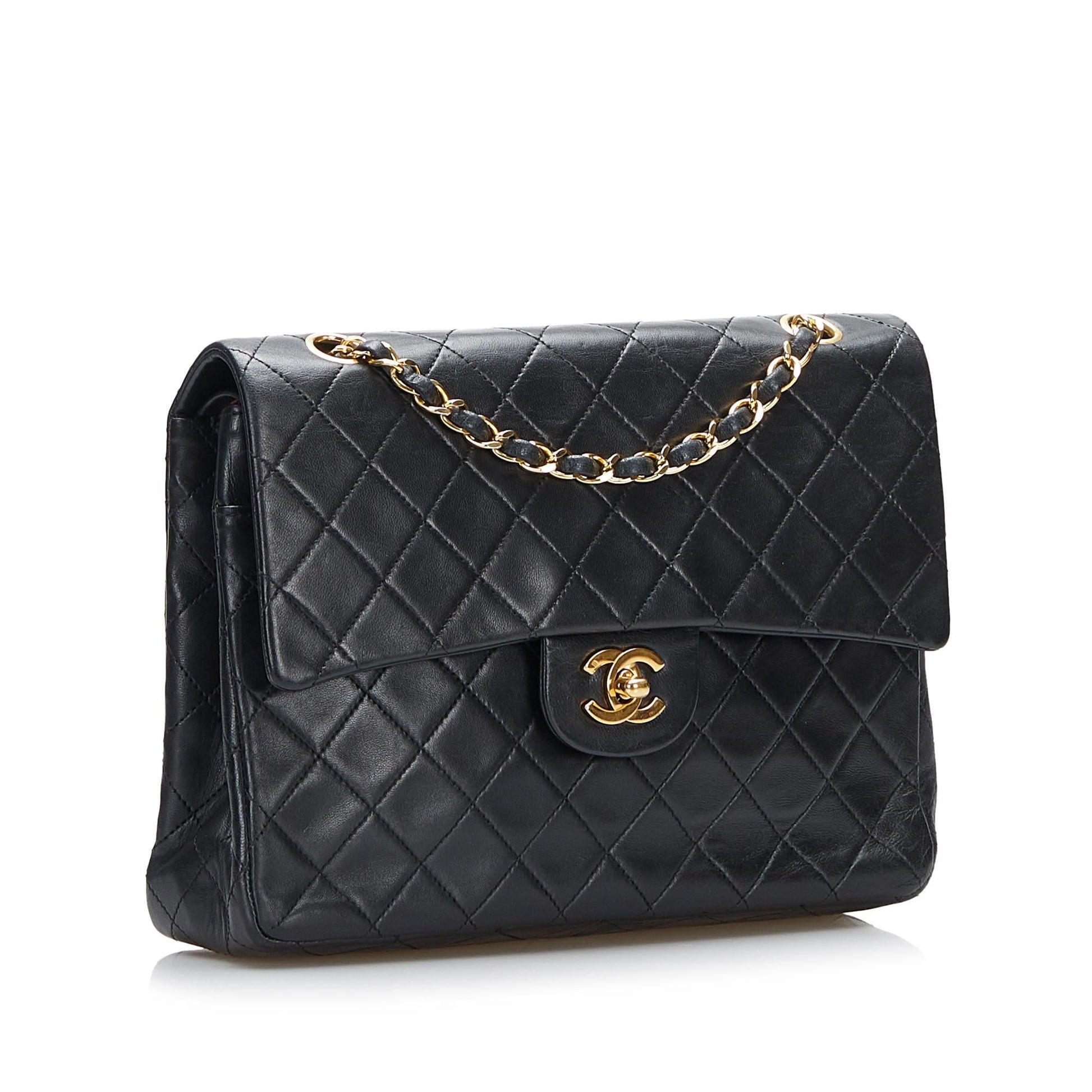 Chanel Classic Lambskin Double Flap SHG-dCT8hp Small Handbag
