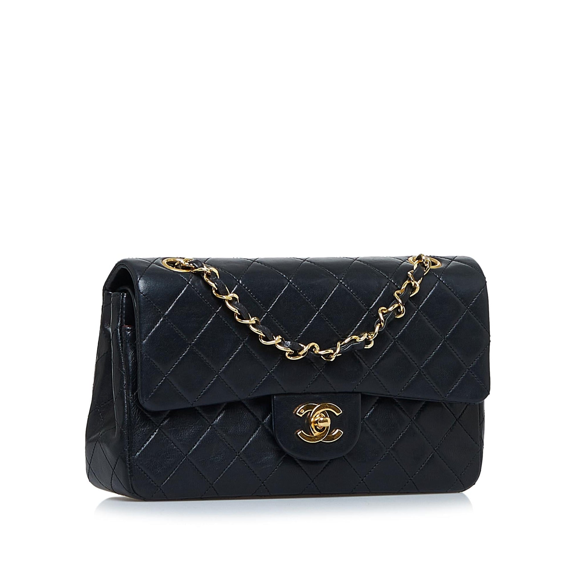 Chanel Classic Lambskin Double Flap SHG-e5db2Q Small Handbag