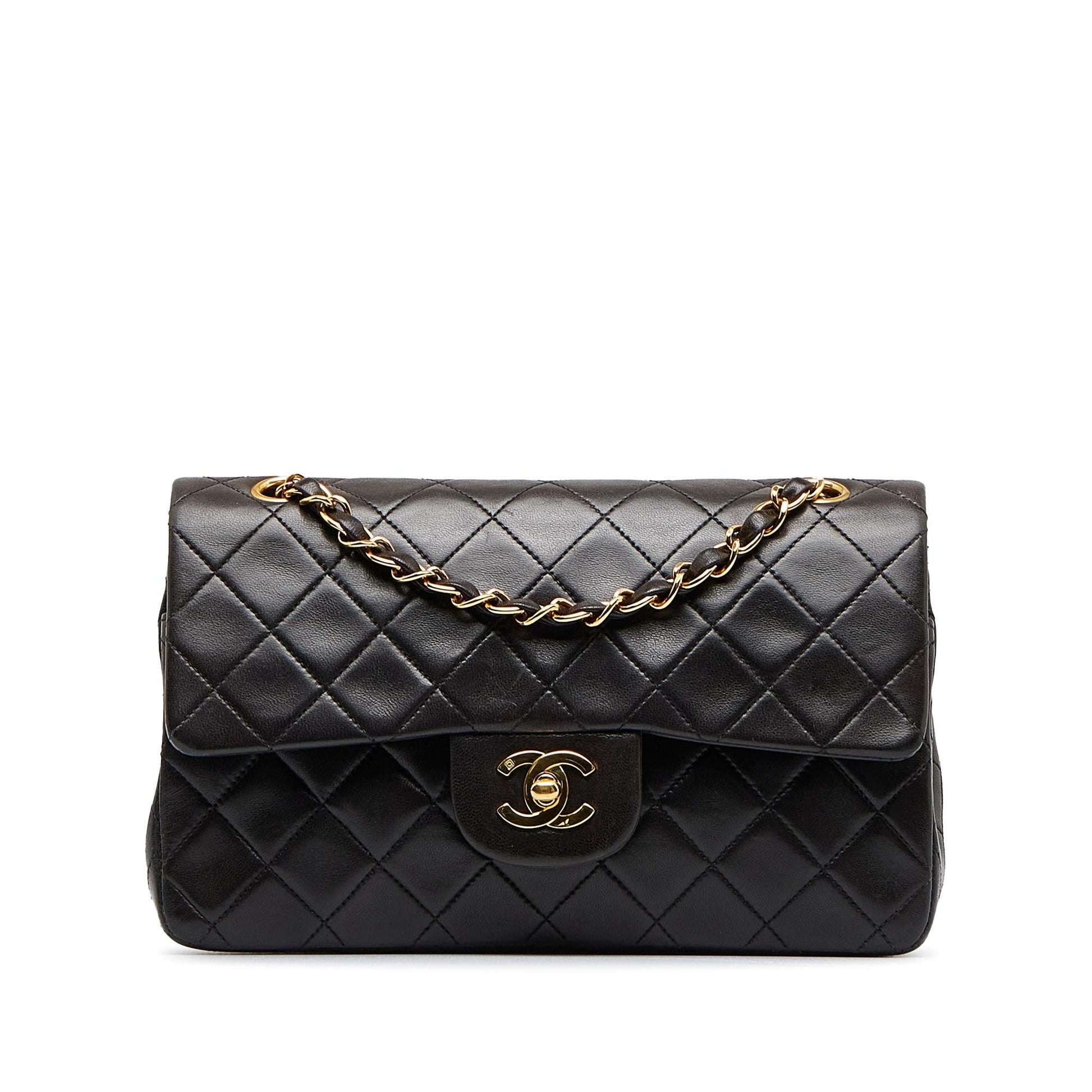 Chanel Classic Lambskin Double Flap SHG-XyrSNo Small Handbag
