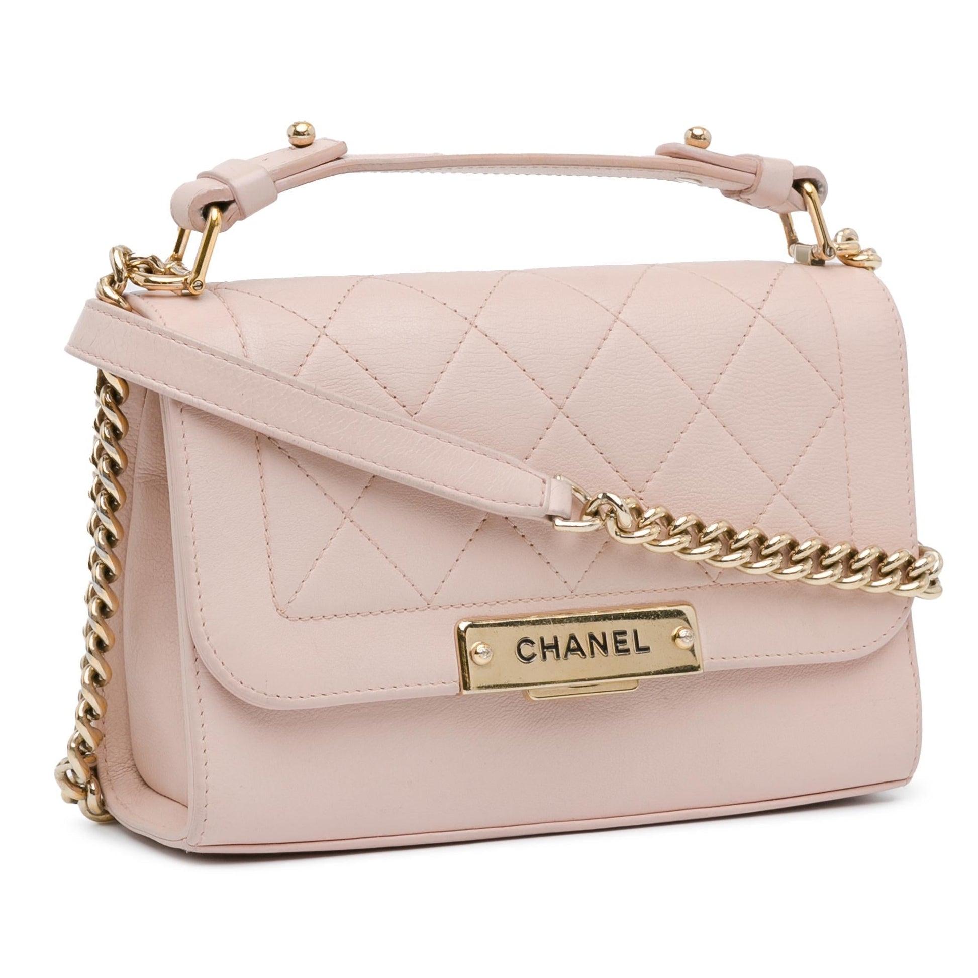 Chanel Label Click Flap SHG-QnR6V5 Small Handbag