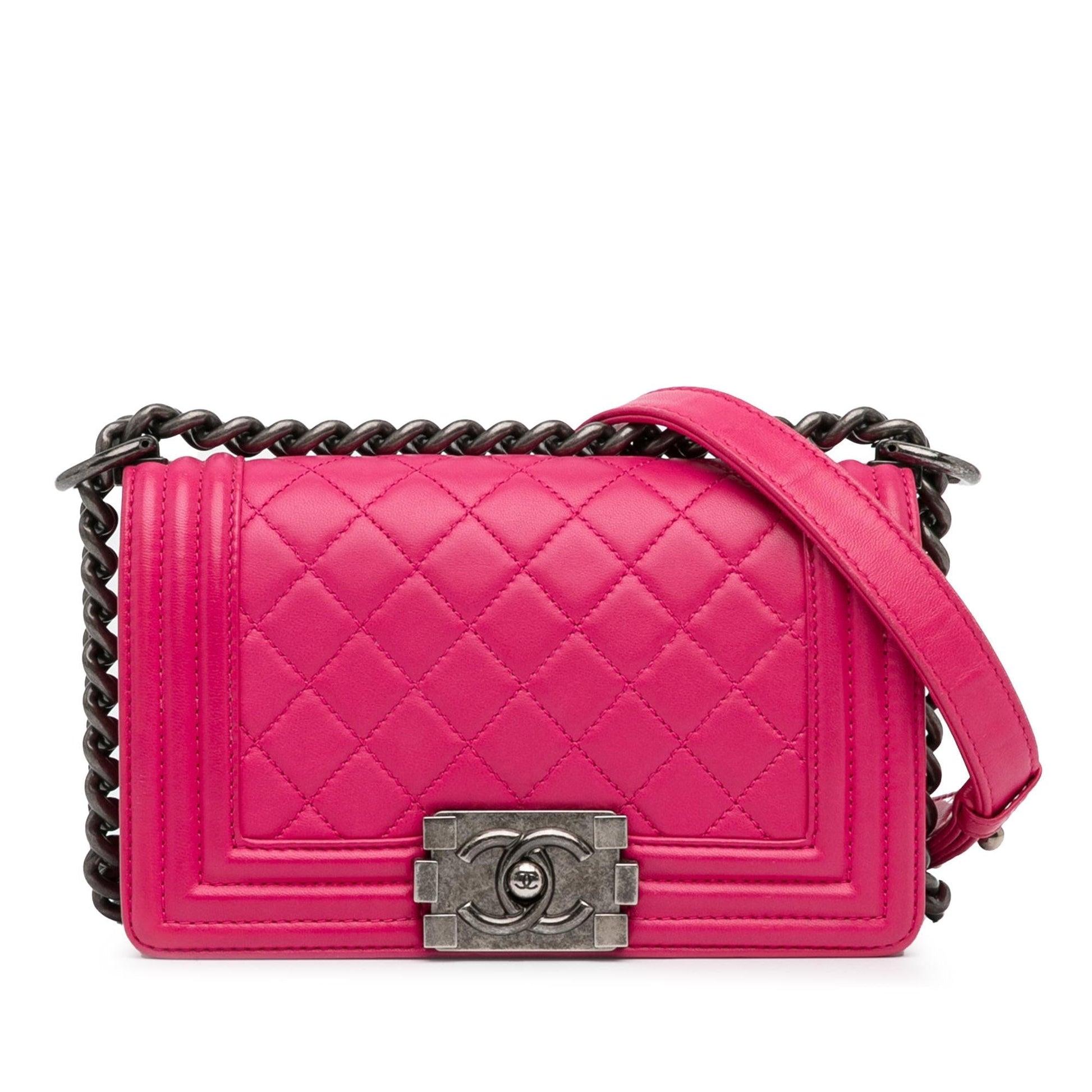 Chanel Lambskin Boy Flap SHG-q4gnrk Small Handbag