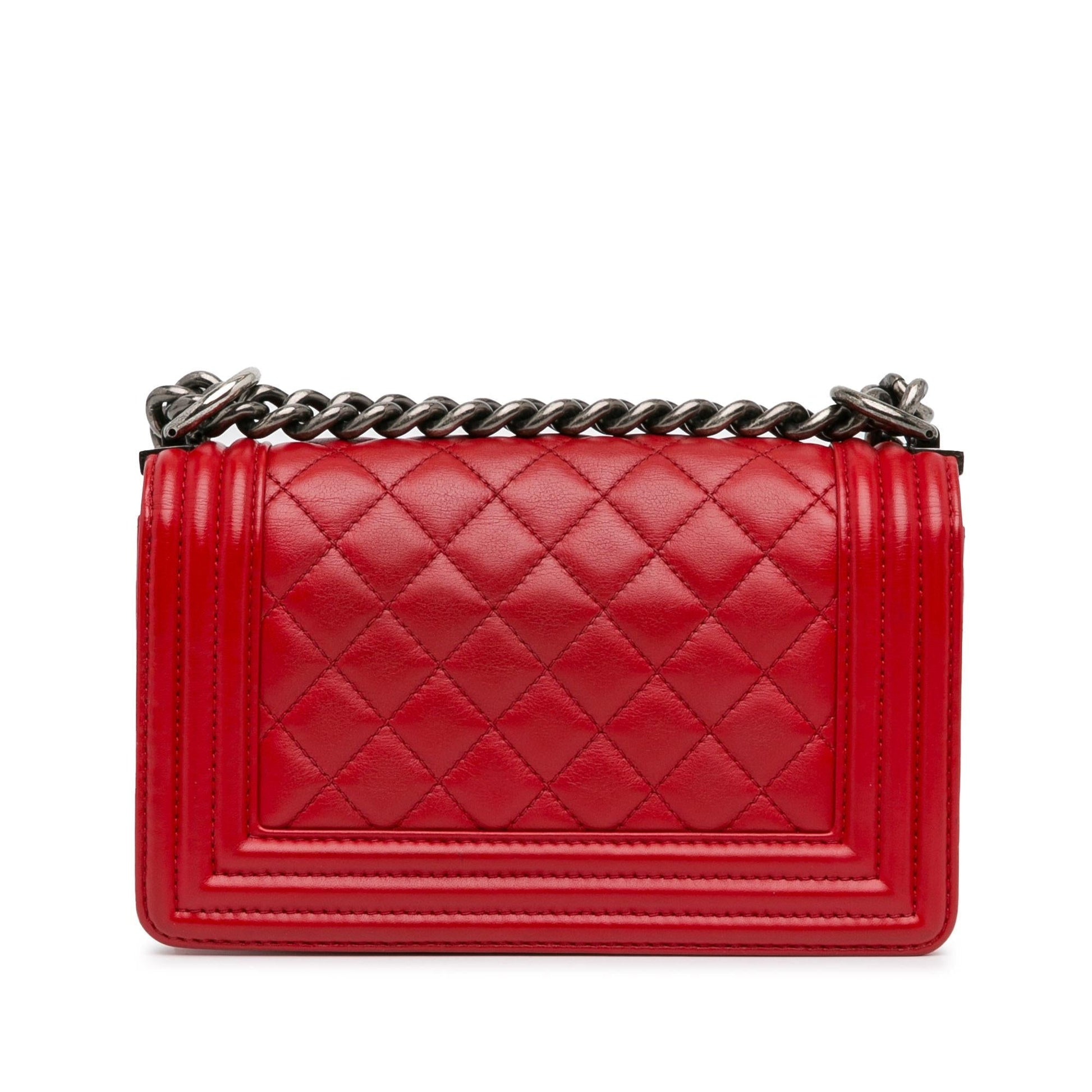 Chanel Lambskin Boy Flap SHG-ARfIAX Small Handbag