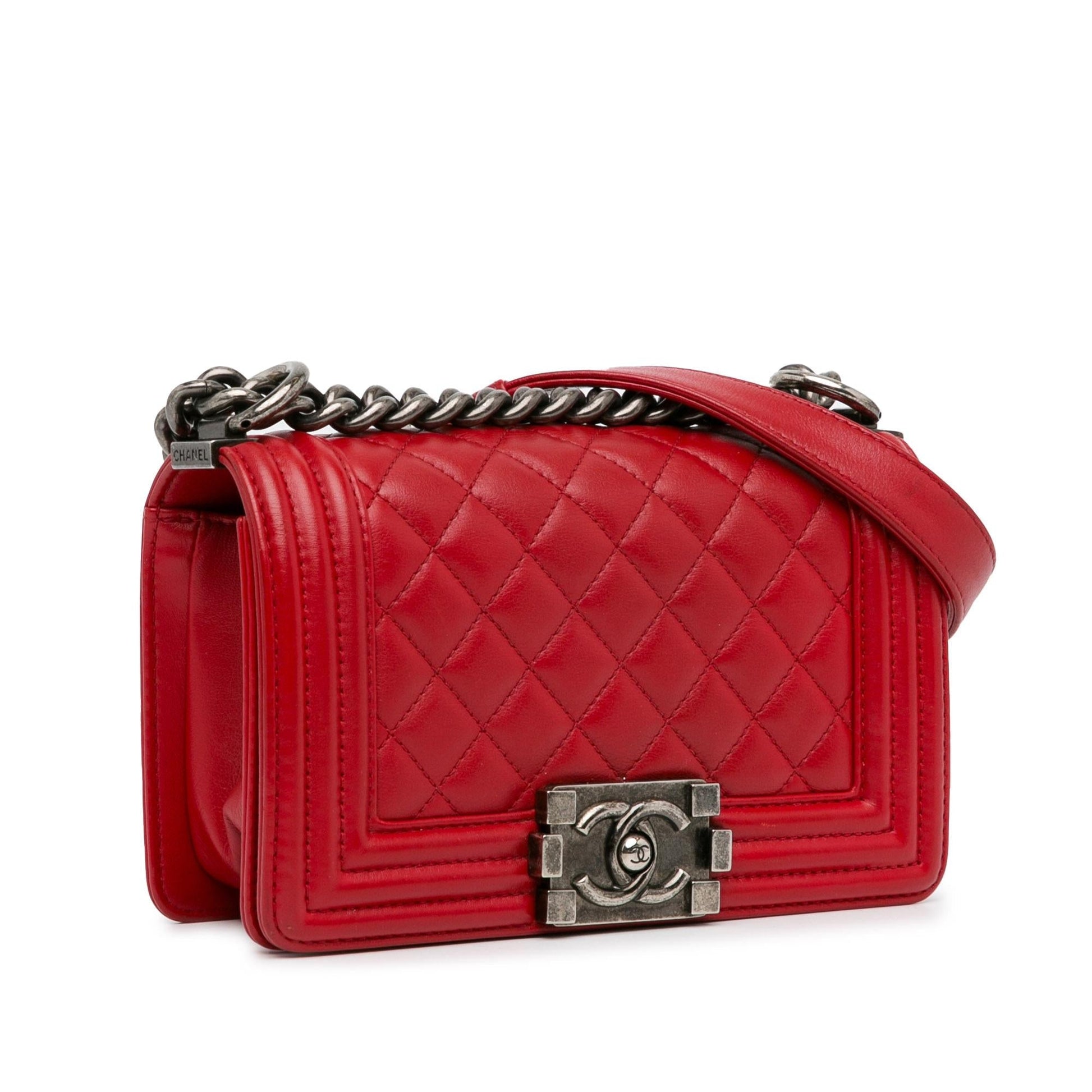 Chanel Lambskin Boy Flap SHG-ARfIAX Small Handbag