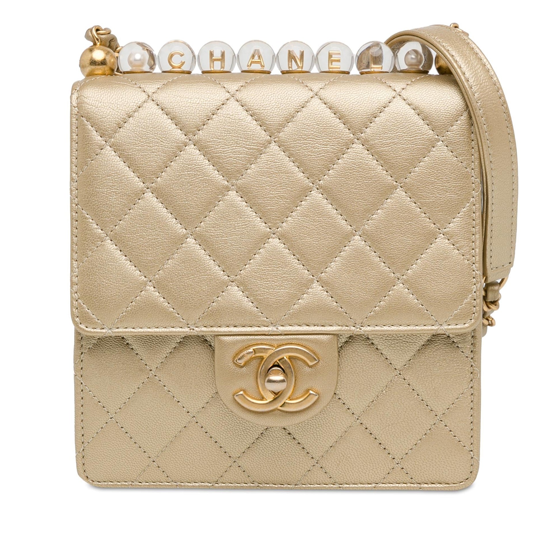 Chanel Lambskin Chic Pearls Flap SHG-AarASt Small Handbag