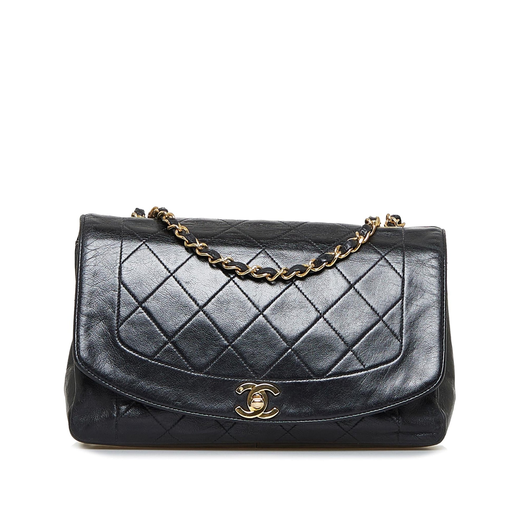 Chanel Lambskin Diana Flap SHG-8DGqg7 Small Handbag