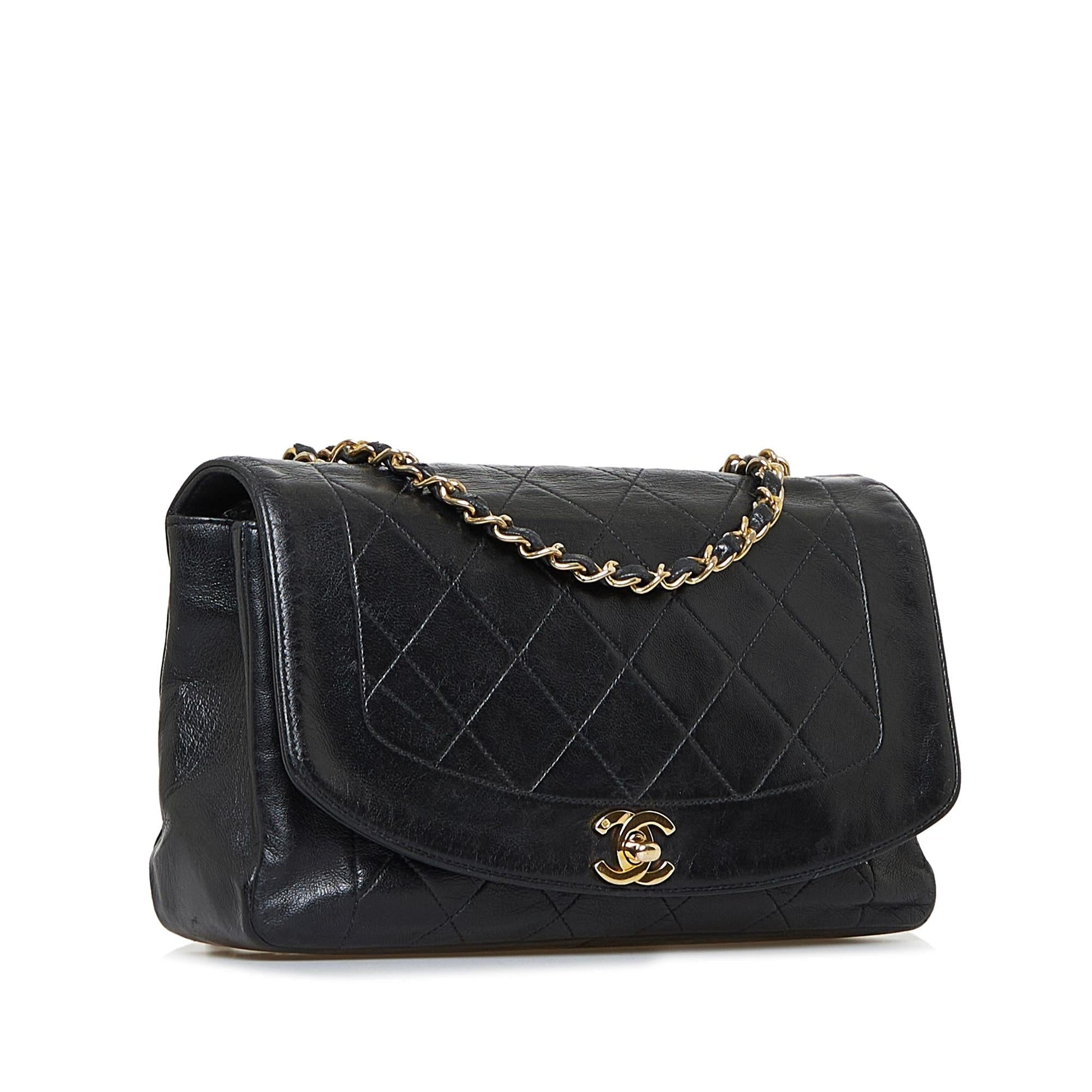 Chanel Lambskin Diana Flap SHG-8DGqg7 Small Handbag