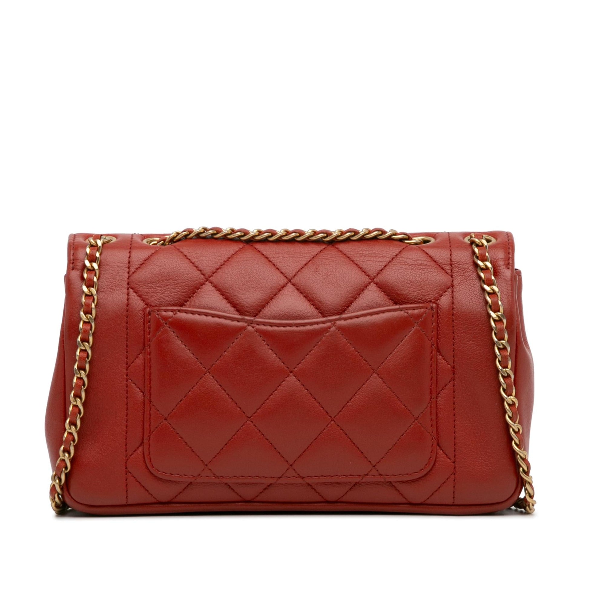 Chanel Lambskin Diana Flap SHG-WdK1ak Small Handbag