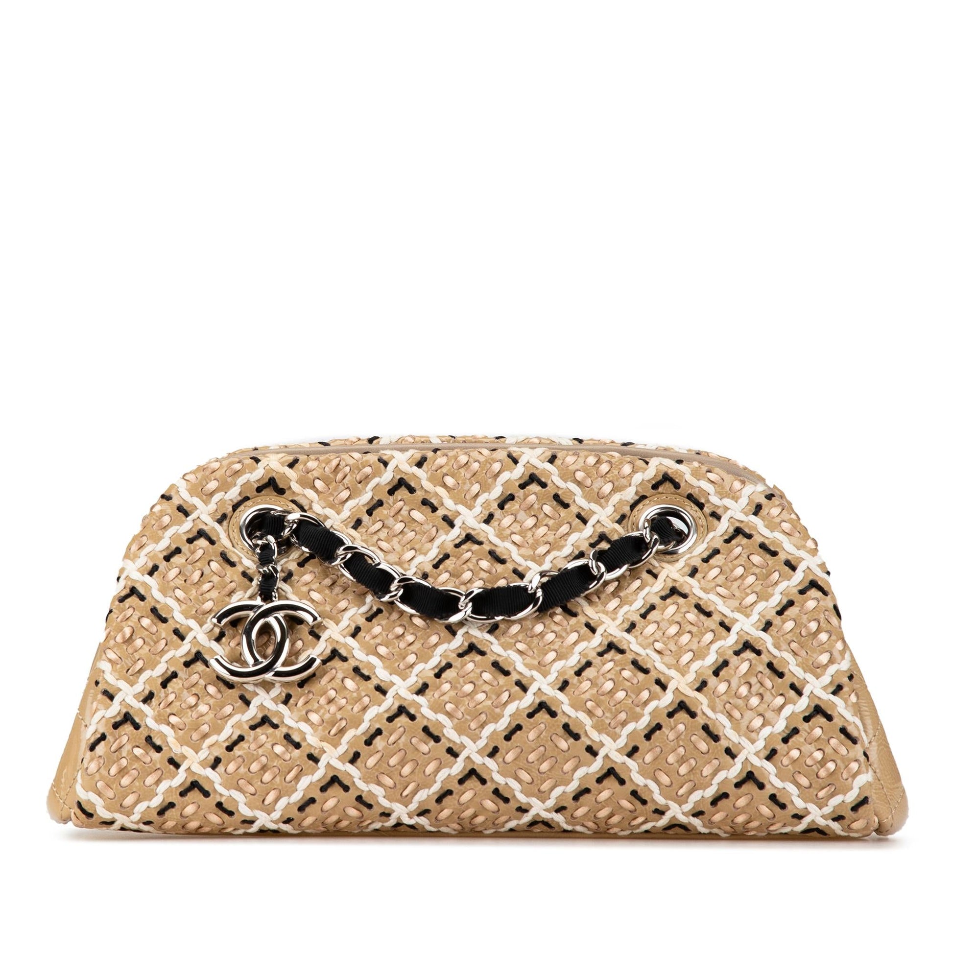 Chanel Patent Stitch Just Mademoiselle Bowling SHG-GjxVAH Small Handbag