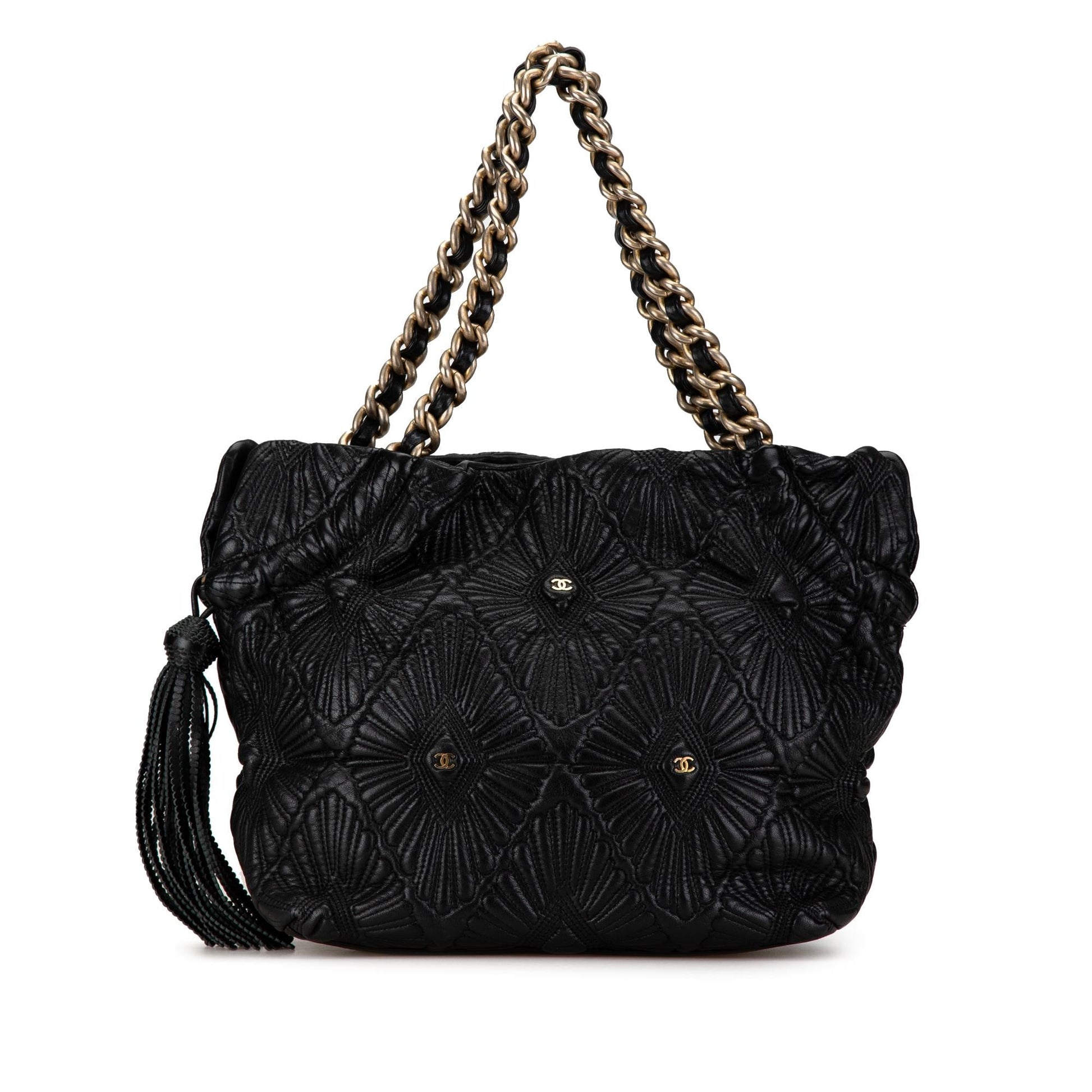 Chanel Quilted Calfskin Ca D'Oro SHG-gM3OPF Small Tote Bag