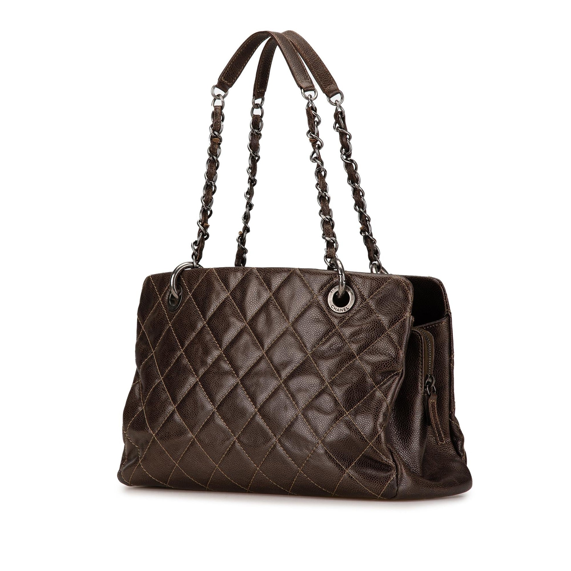 Chanel Quilted Caviar Chic SHG-RUXzte Small Tote Bag
