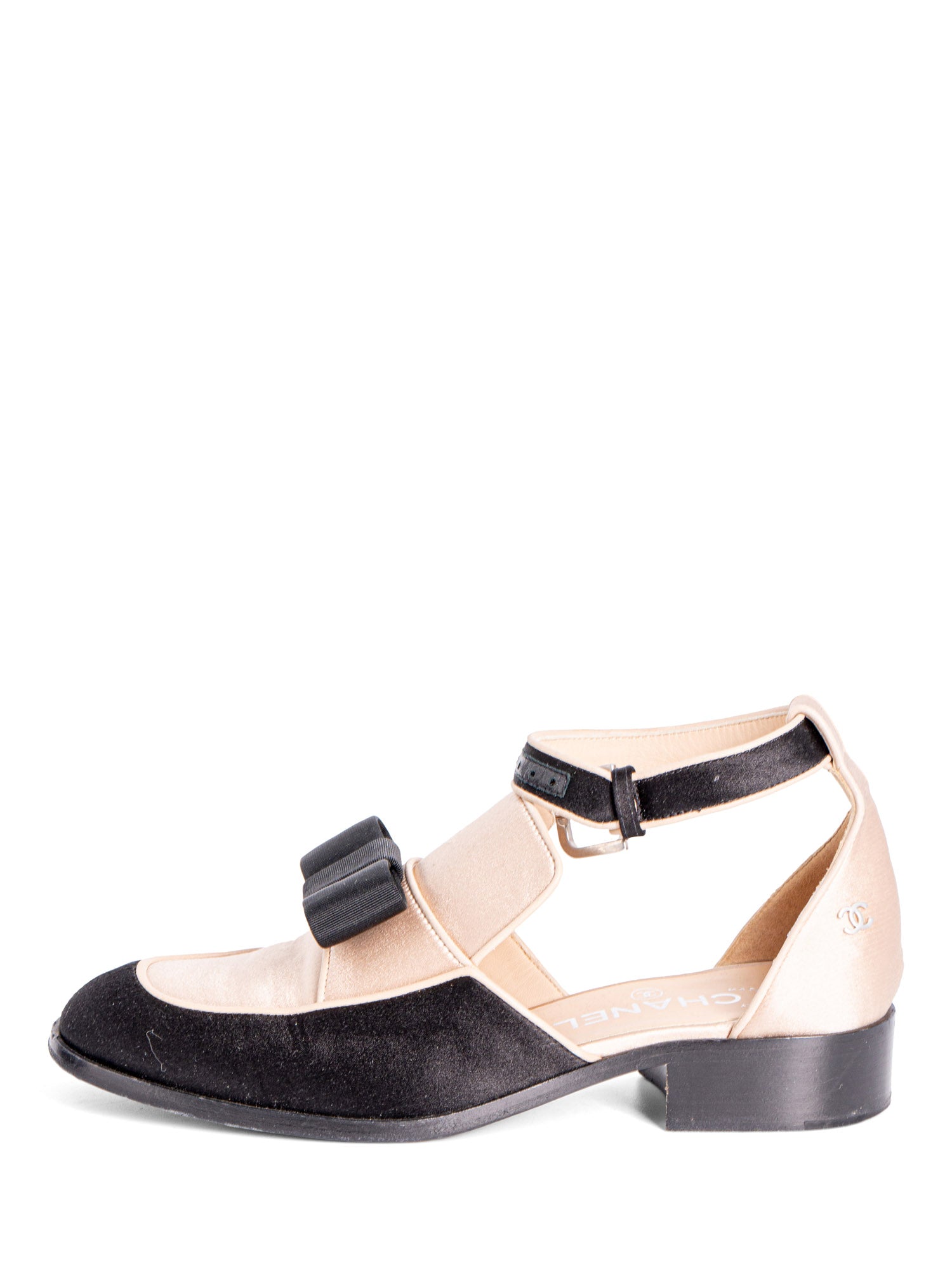 Chanel Spring Runway  Cut-Out Bow Oxfords Shoes Black Beige