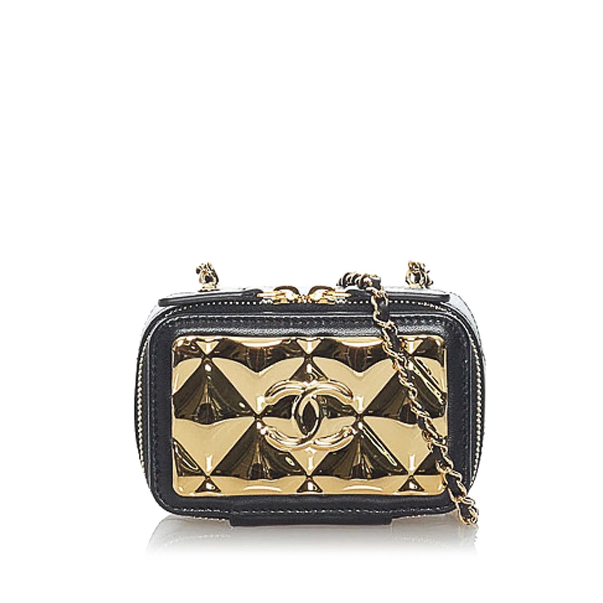 Chanel Square Classic Quilted Lambskin Flap (Shg-Dhk2Mq) Bag
