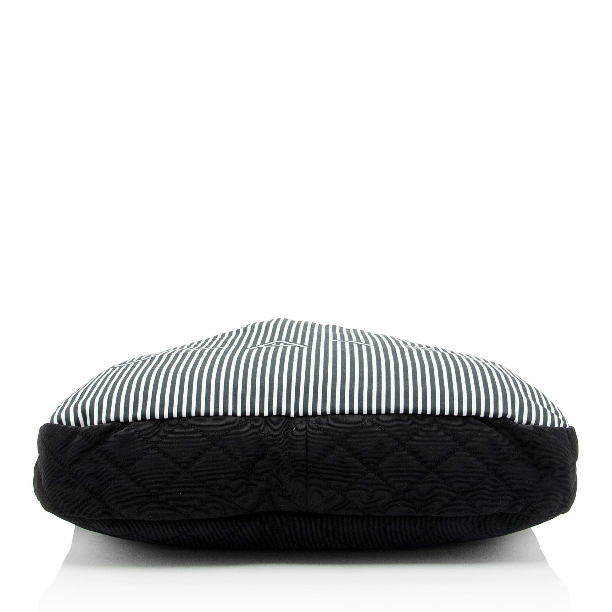 Chanel Striped Canvas Rialto Shoulder Bag (SHF-BaPjh9)