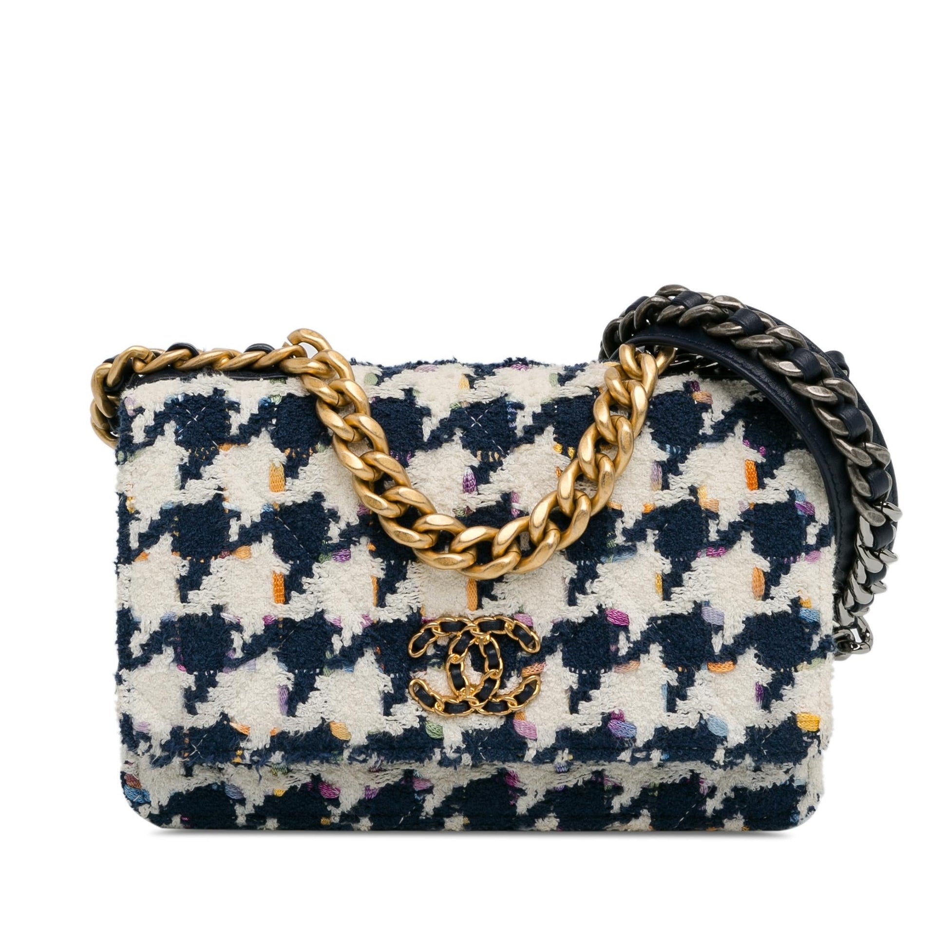 Chanel Tweed 19 On Wallet Case Chain 1