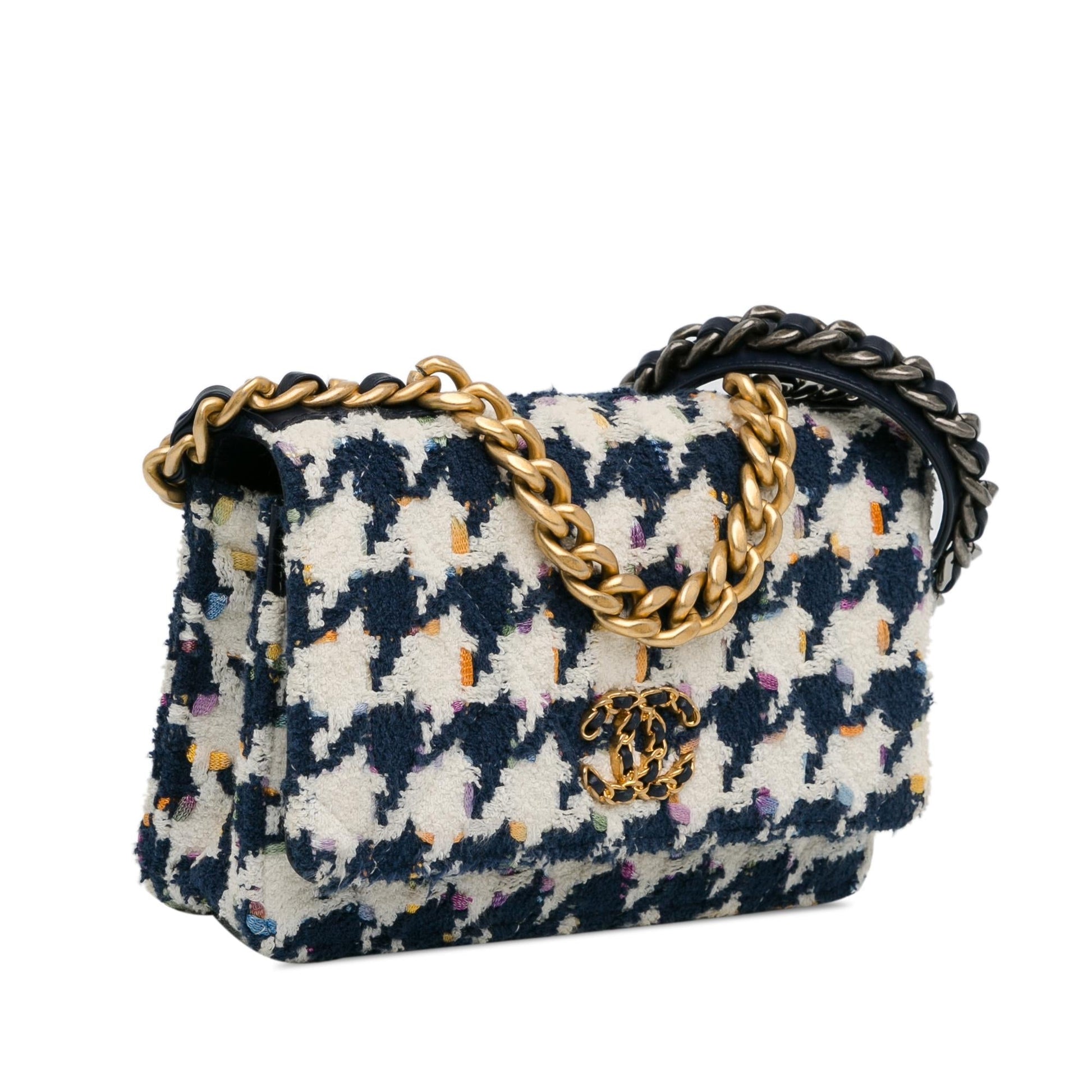Chanel Tweed 19 On Wallet Case Chain 1