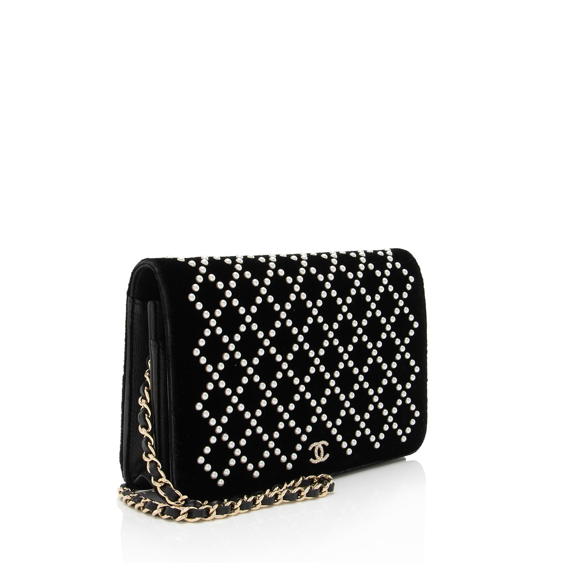 Chanel Velvet Pearl Embellished on SHF-aGIZaD Wallet Case
