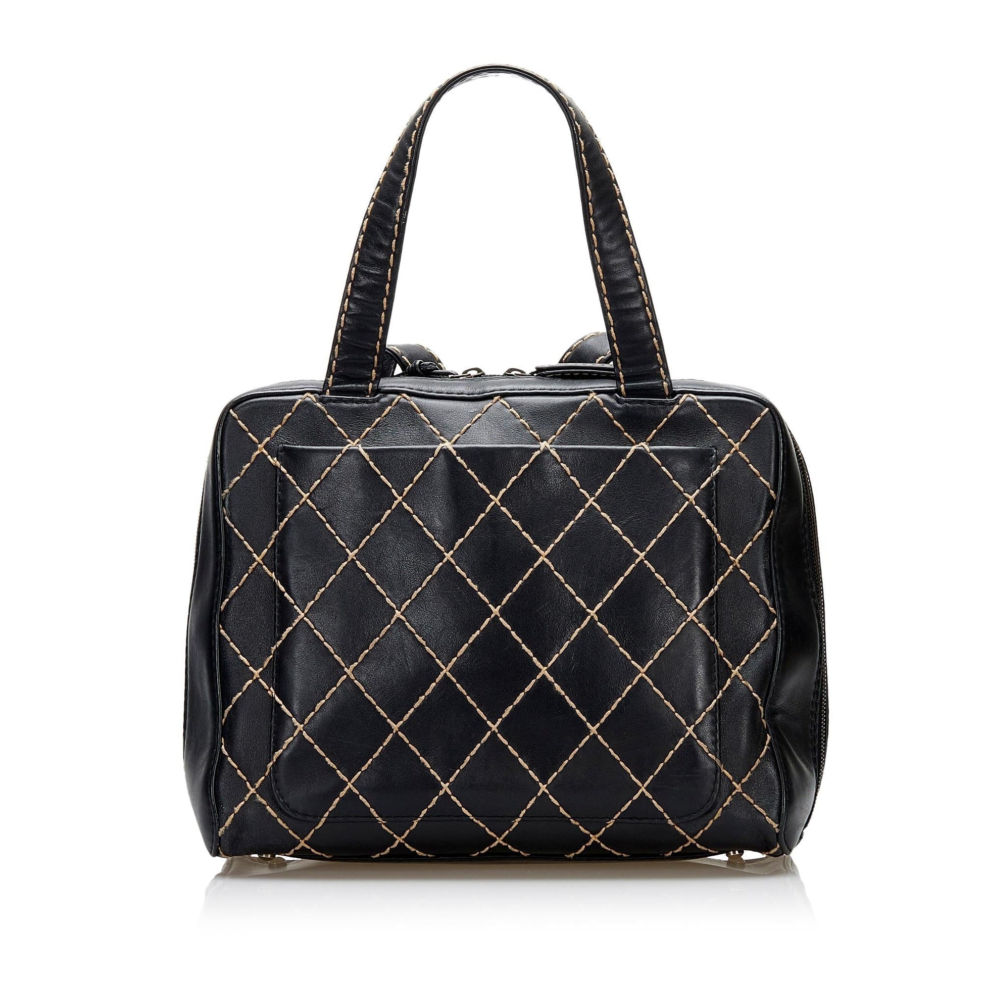 Chanel Wild Stitch SHG-N5J5VD Leather Handbag