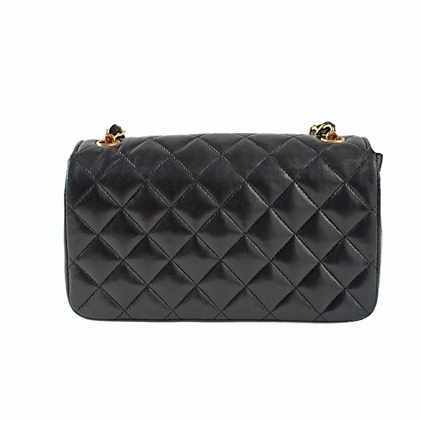 Chanel Chanel Chanel borsa a tracolla Mini Matelasse in pelle di agnello nera