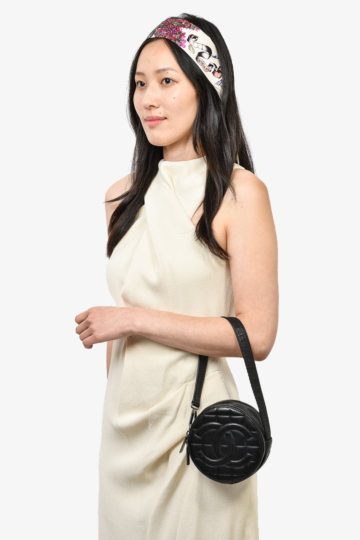 Chaneltm 2003/2004 Black Leather Round CC Shoulder Bag