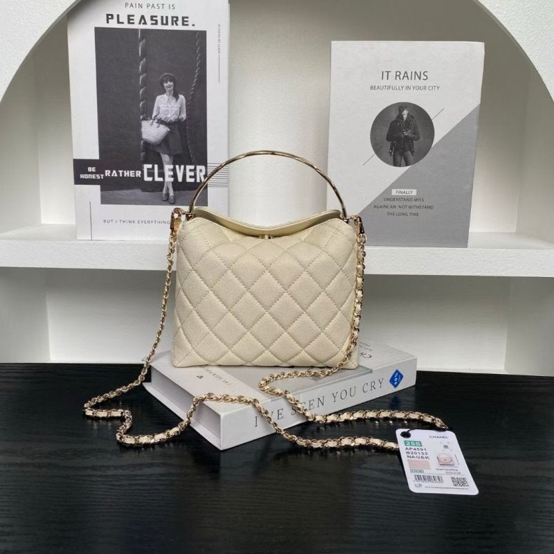 Chanel Coco crush Handle Bag Handbag Bag Bg0525097