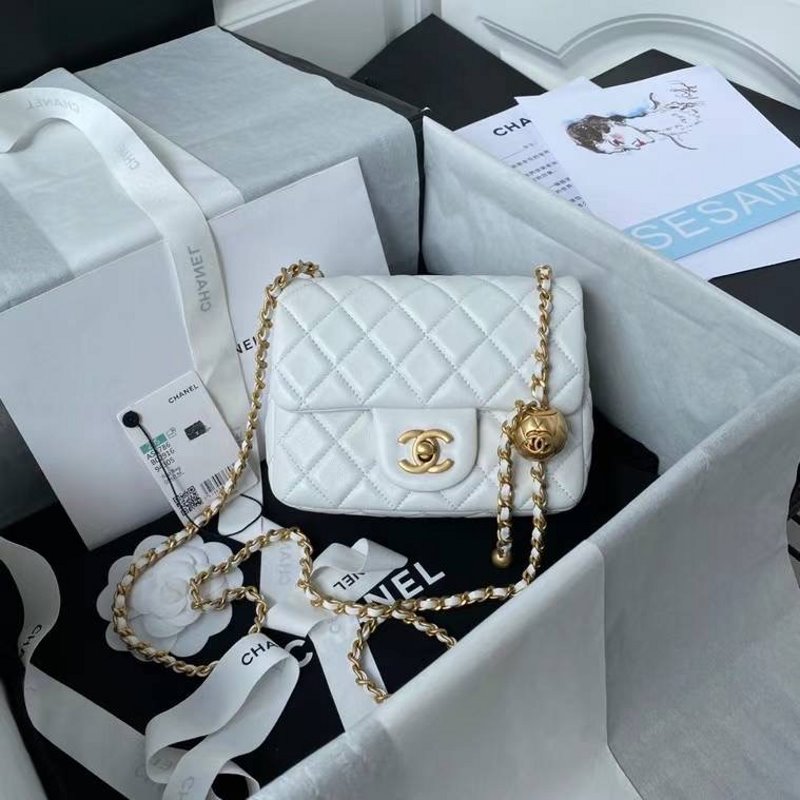 Chanel Chanel Flap Bag Bg02799 Handbag
