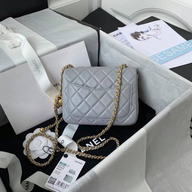 Chanel Chanel Flap Bag Bg02801 Handbag