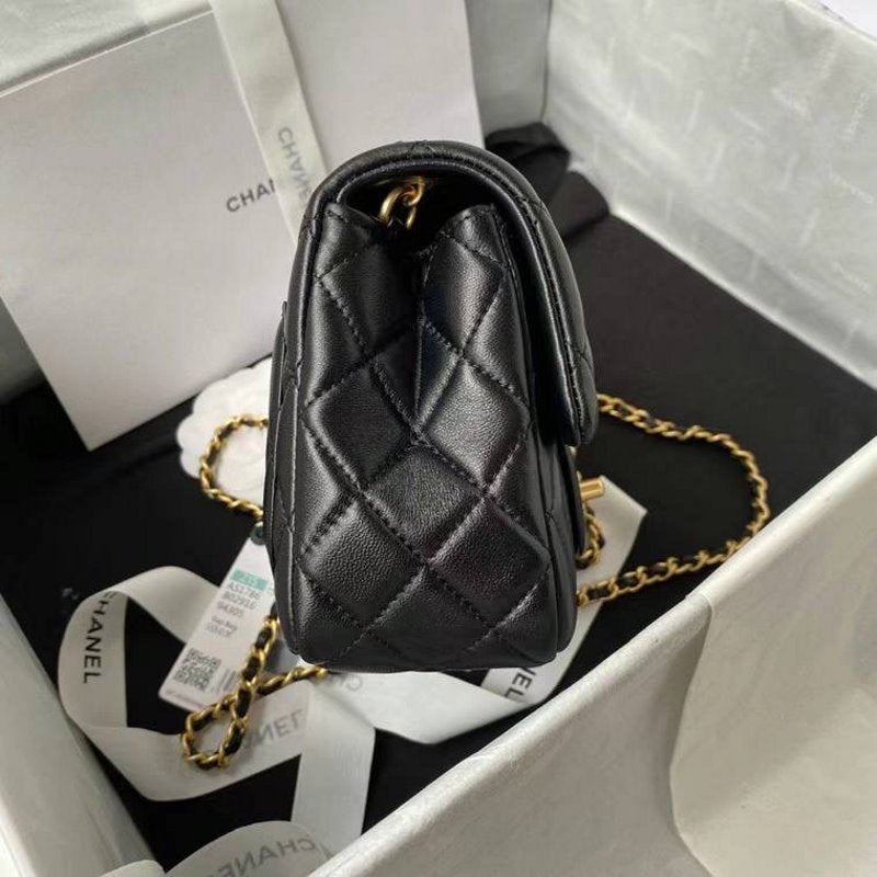 Chanel Chanel Flap Bag Bg02811 Handbag