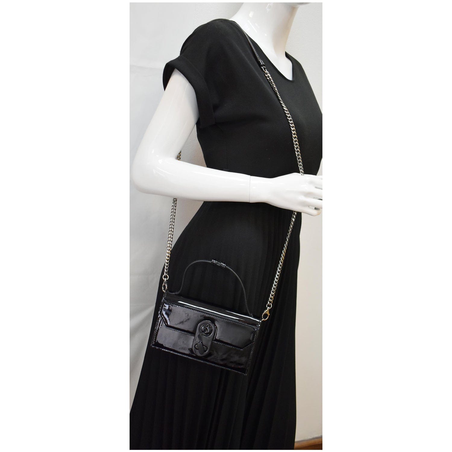 Elisa Baguette New Rep Clutch Bag Leather Black
