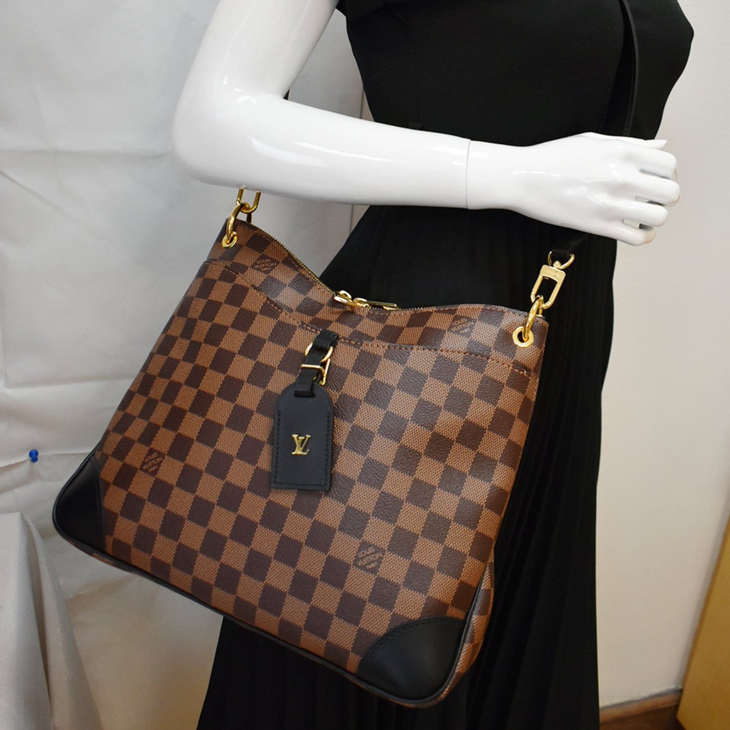 Louis Odeon Nm Mm Damier Ebene Shoulder Black Brown Shoulder Bag