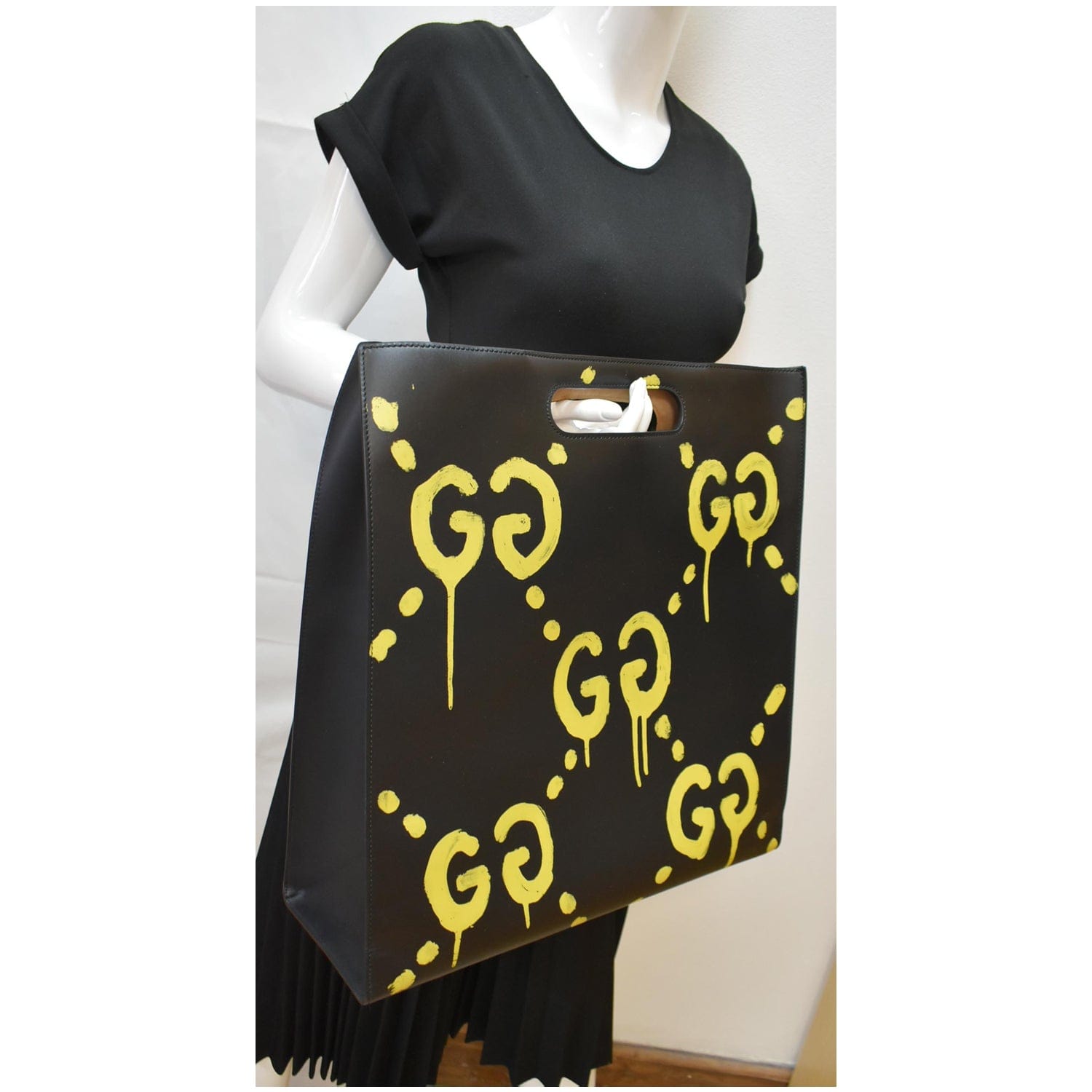 Gucci Ghost Xl Tote Bag Leather Black