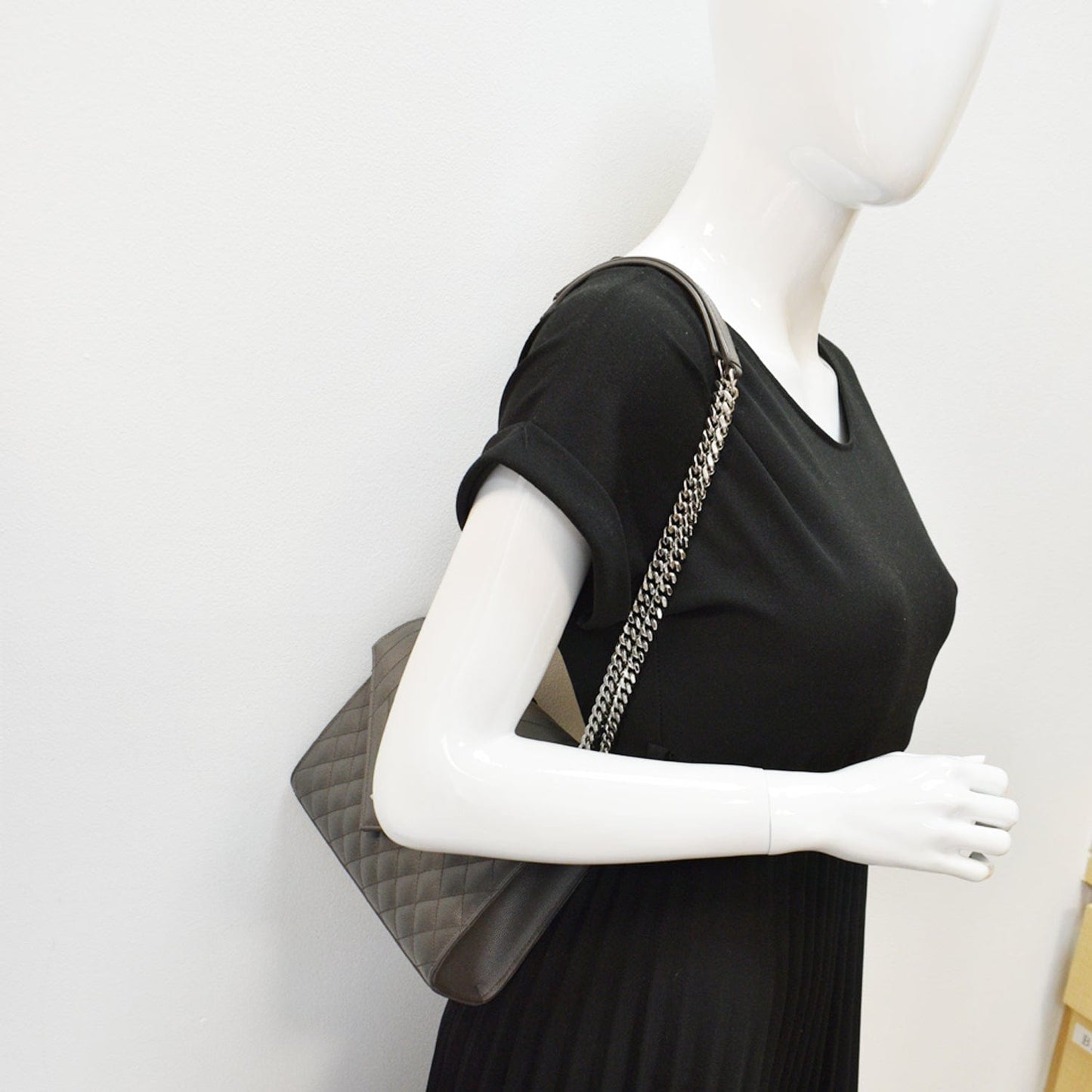 YSL Saint Laurent Saint Envelope Mix Matelassã Crossbody Bag Grey Leather Medium