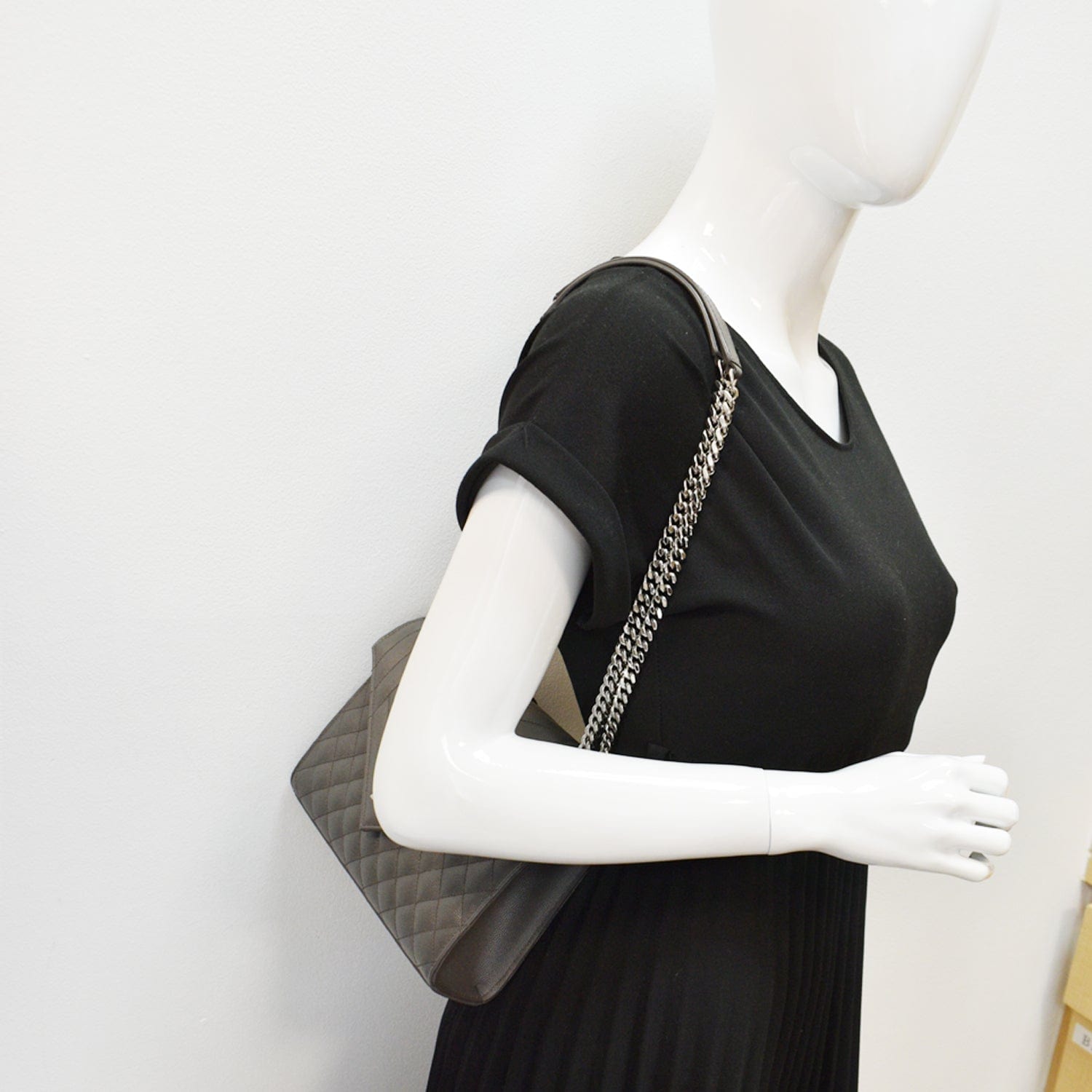 YSL Saint Laurent Saint Envelope Mix Matelassã Crossbody Bag Grey Leather Medium