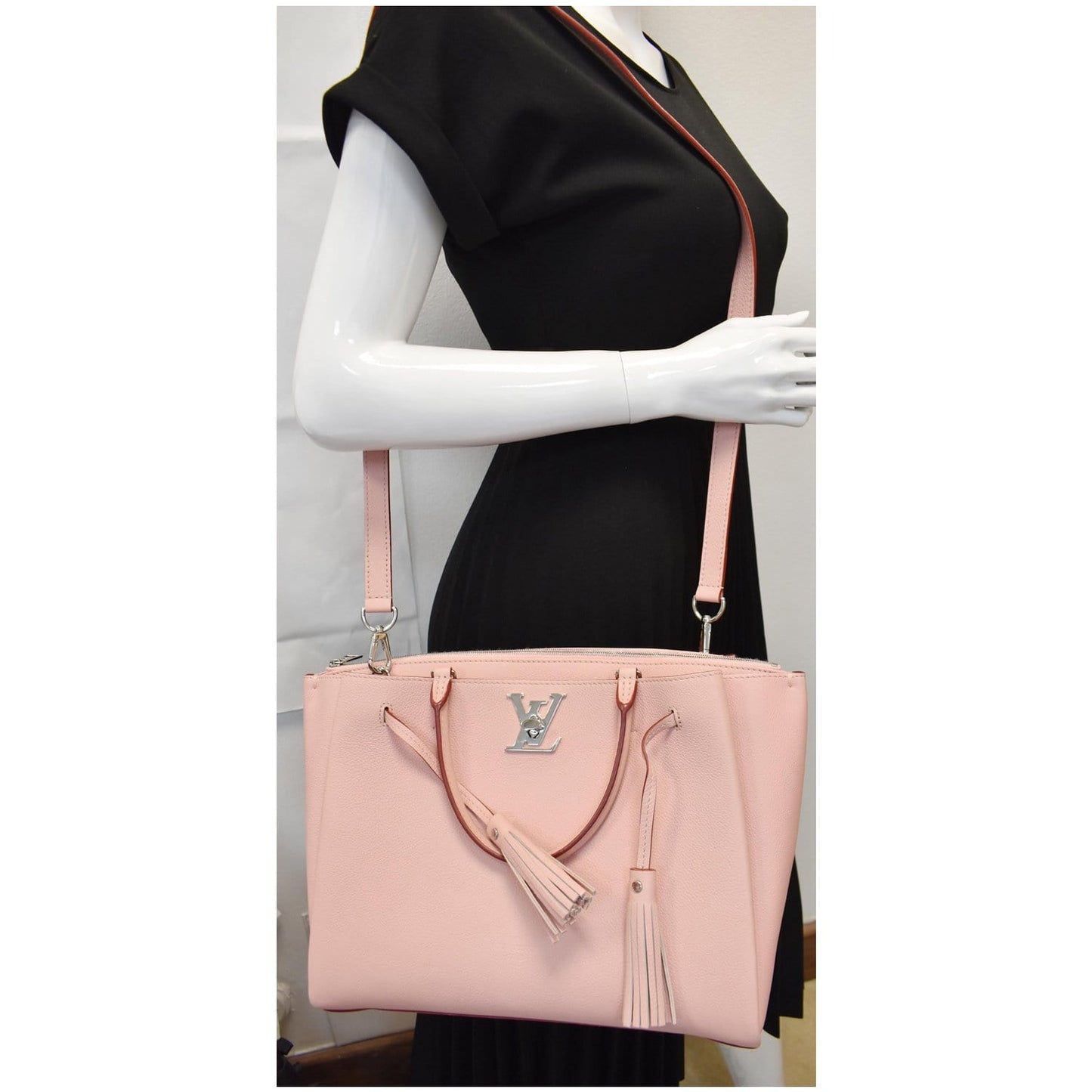Louis Lockmeto Calfskin Tote Bag Rose Leather Pink