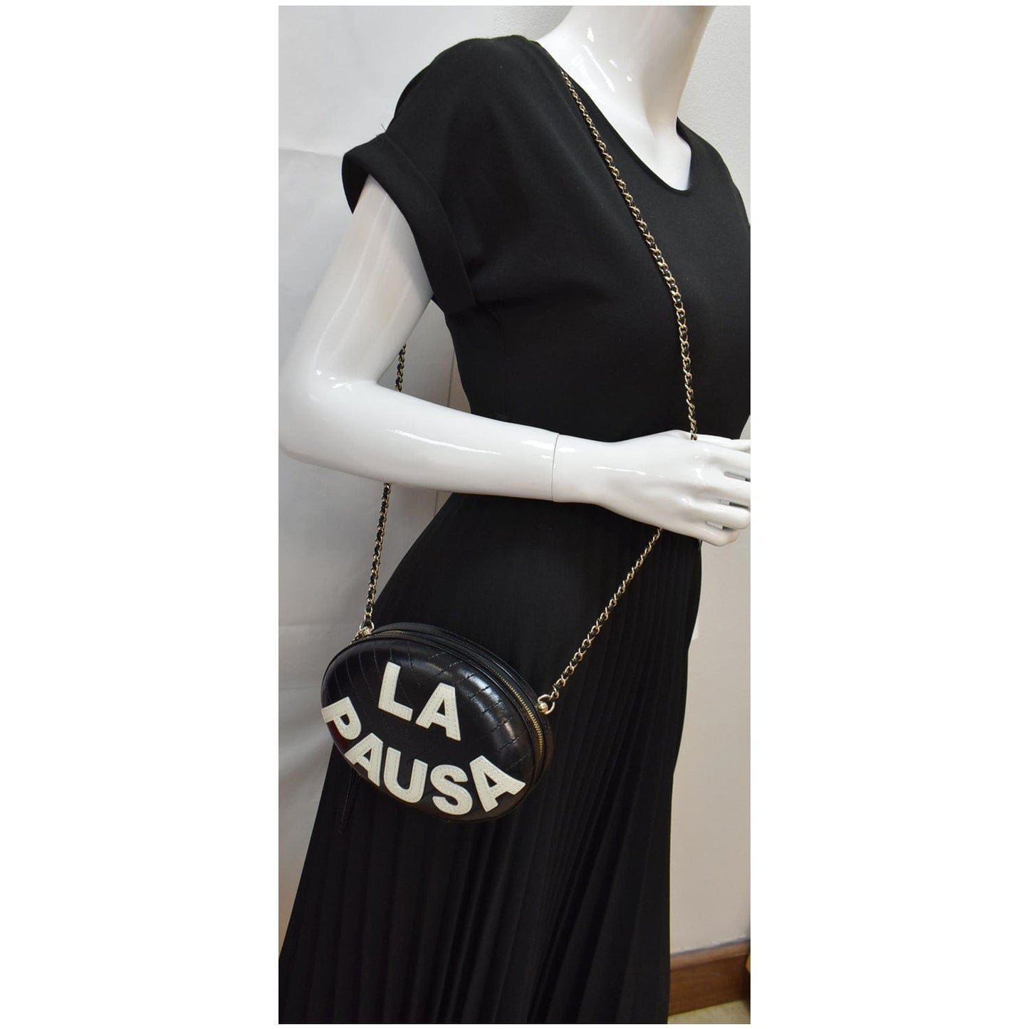 Chanel La Pausa Embroidered Chevron Chain Clutch Bag Leather Black Shoulder Bag