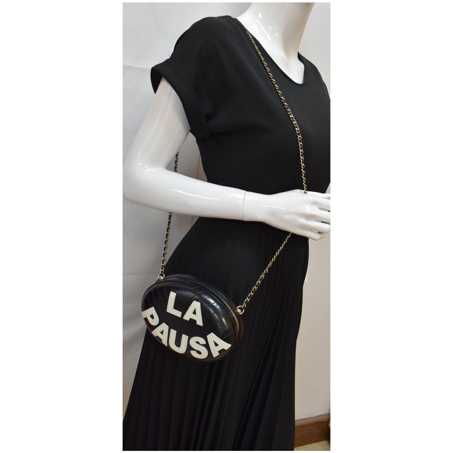 Chanel La Pausa Embroidered Chevron Chain Clutch Bag Leather Black Shoulder Bag