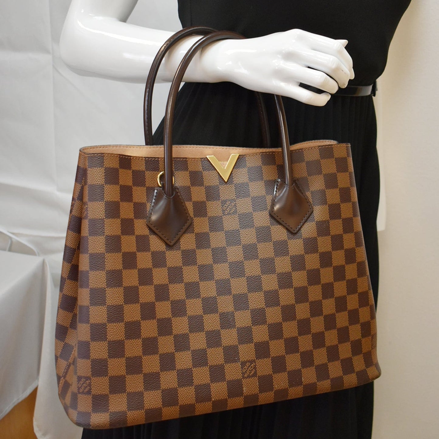 Louis Kensington Damier Ebene Tote Bag Brown